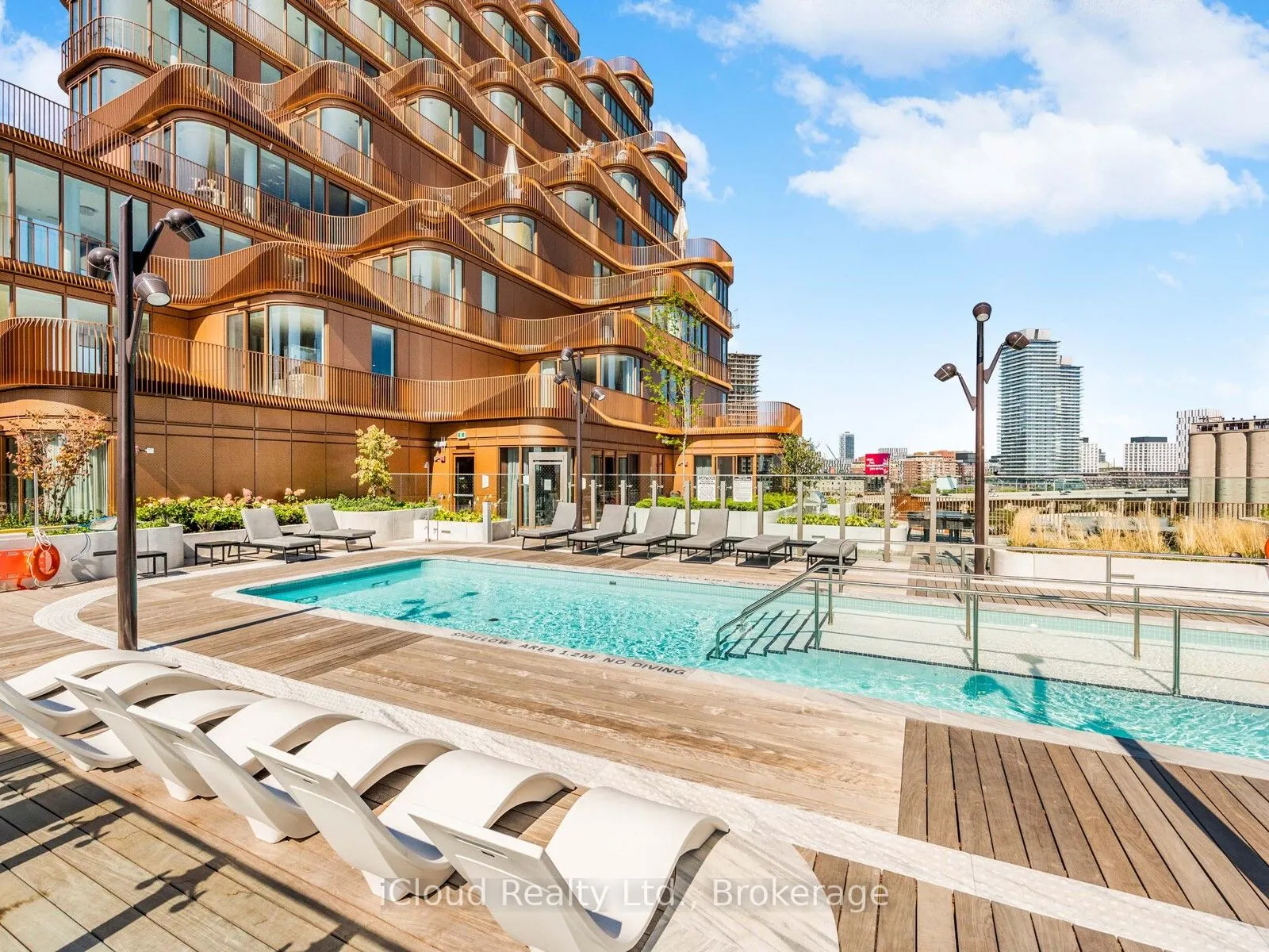 155 Merchants' Wharf, #331