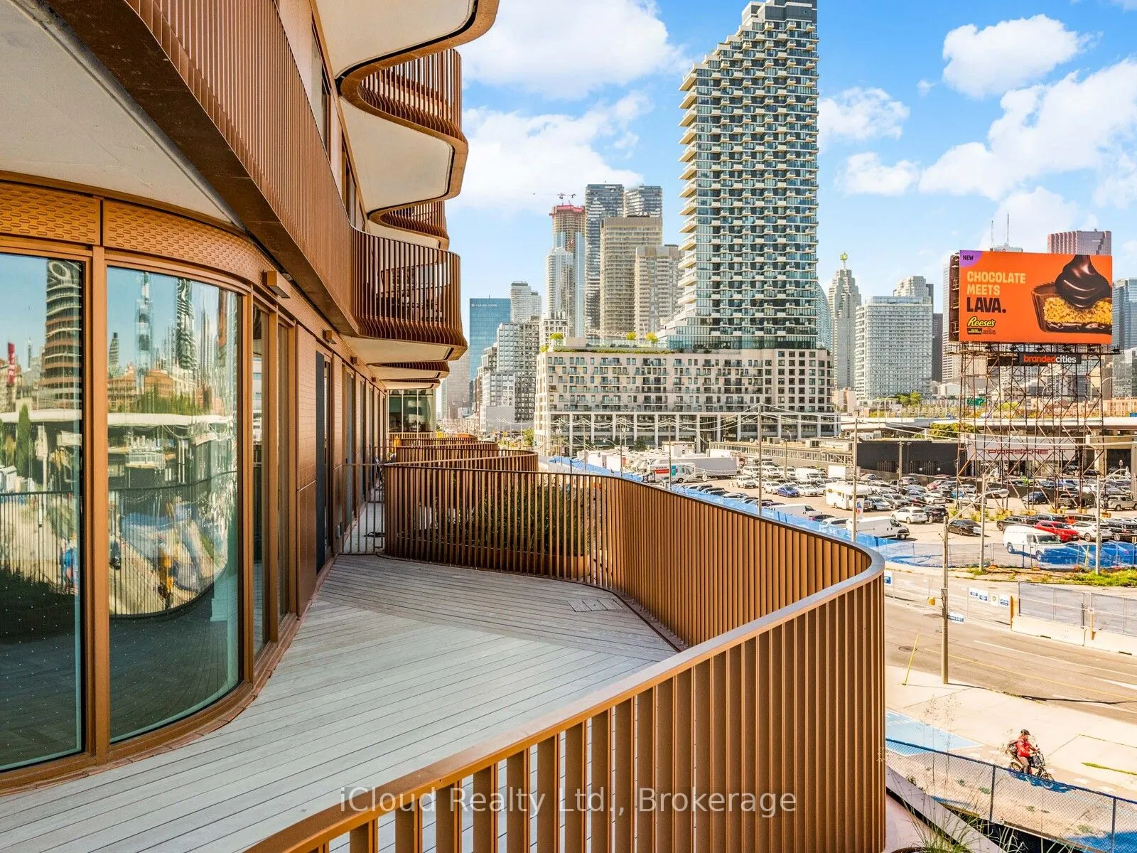 155 Merchants' Wharf, #331
