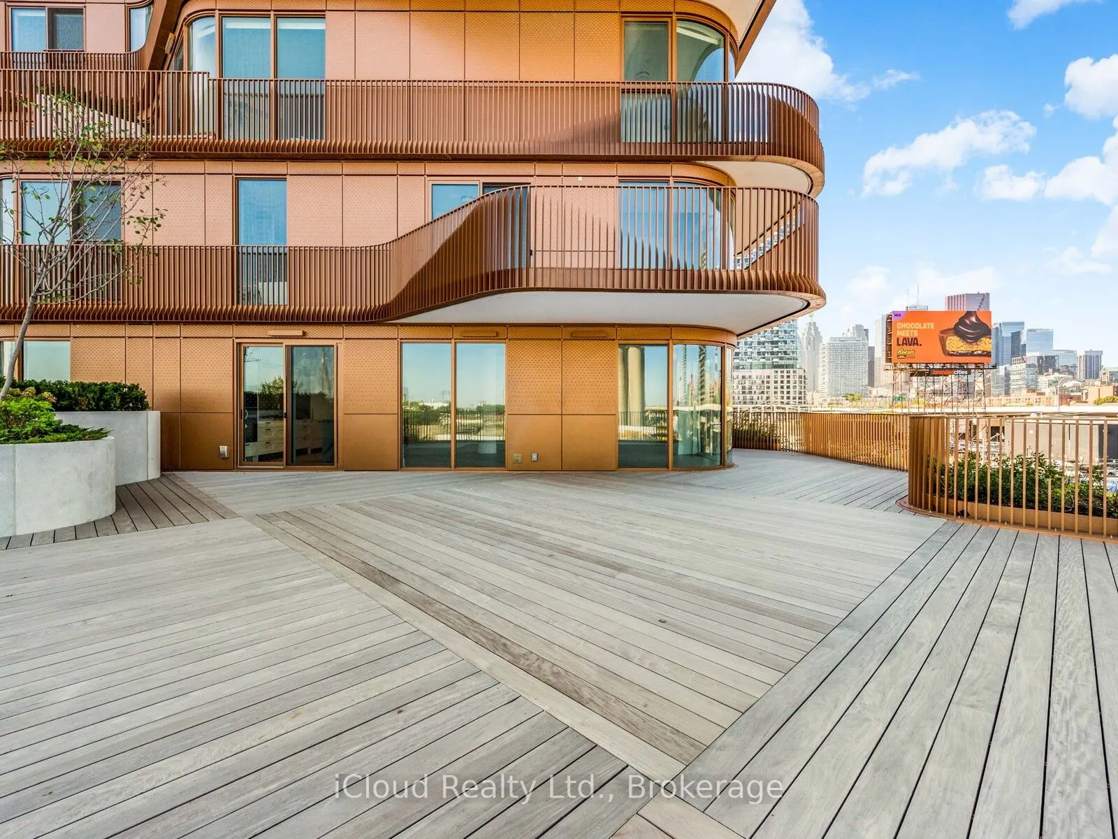155 Merchants' Wharf, #331