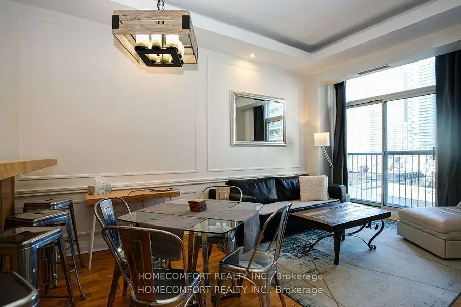 8 Wellesley Street E, #701