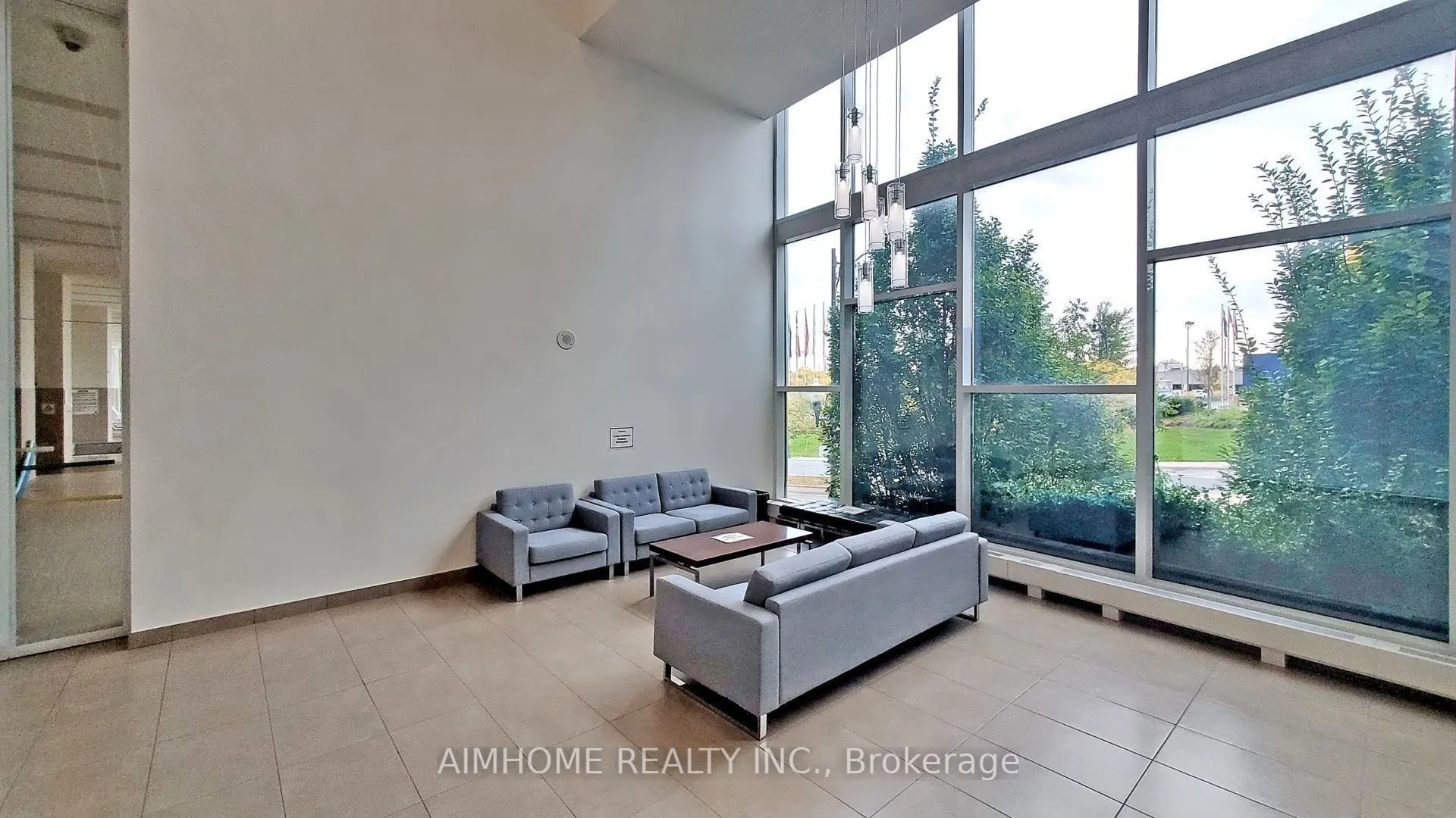 19 Singer Court, #906