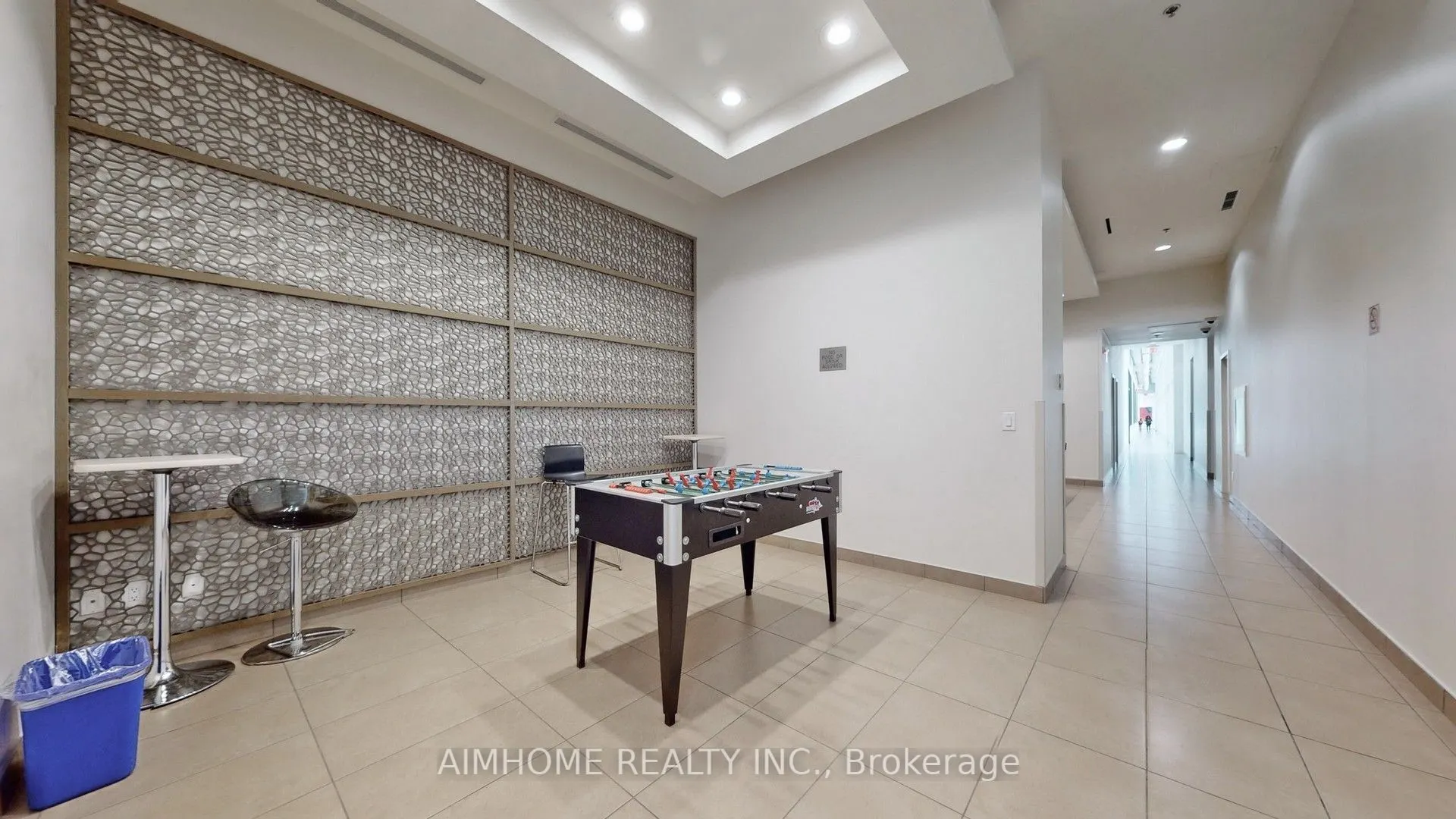 19 Singer Court, #906