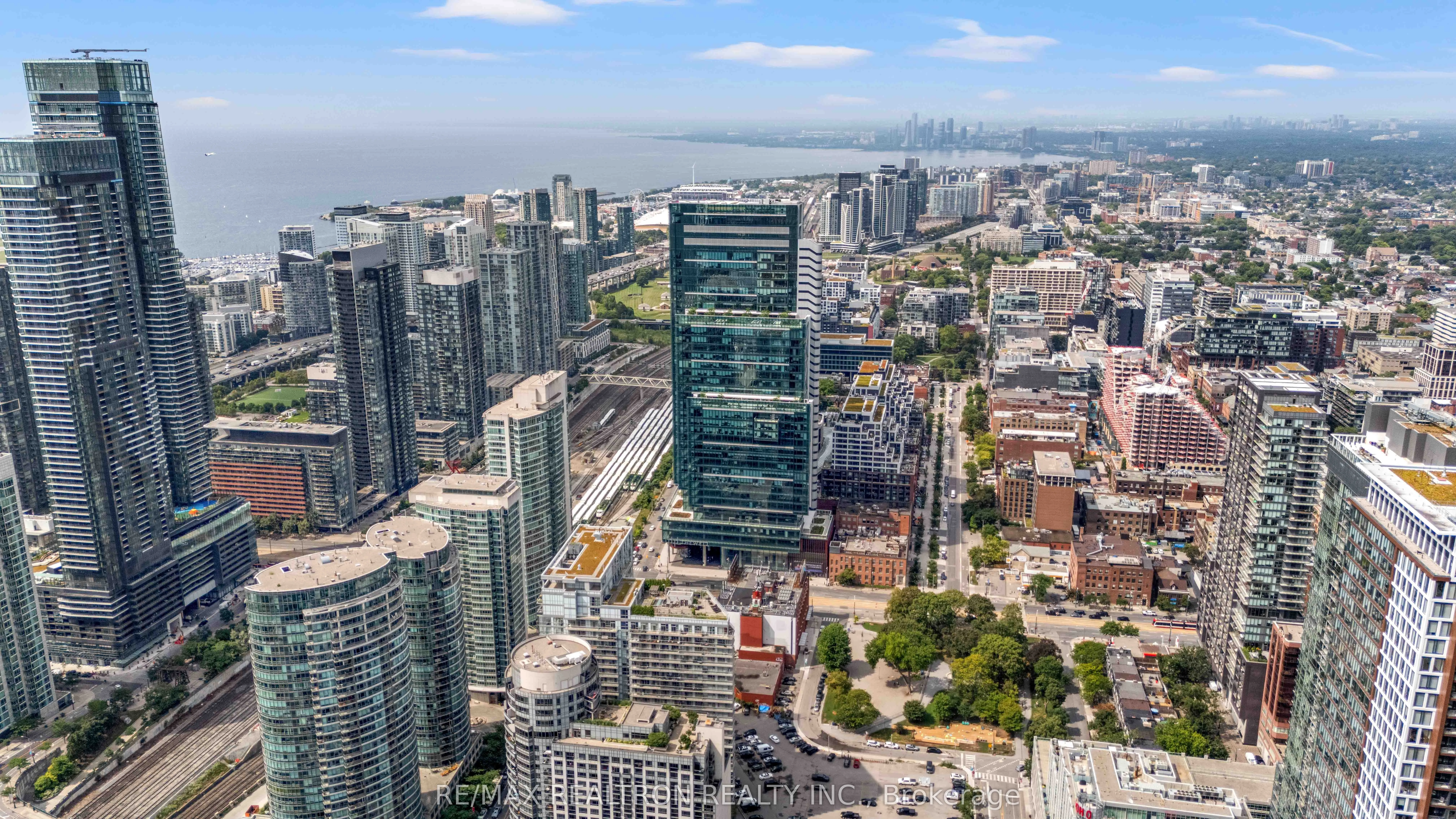 300 Front Street W, #2603