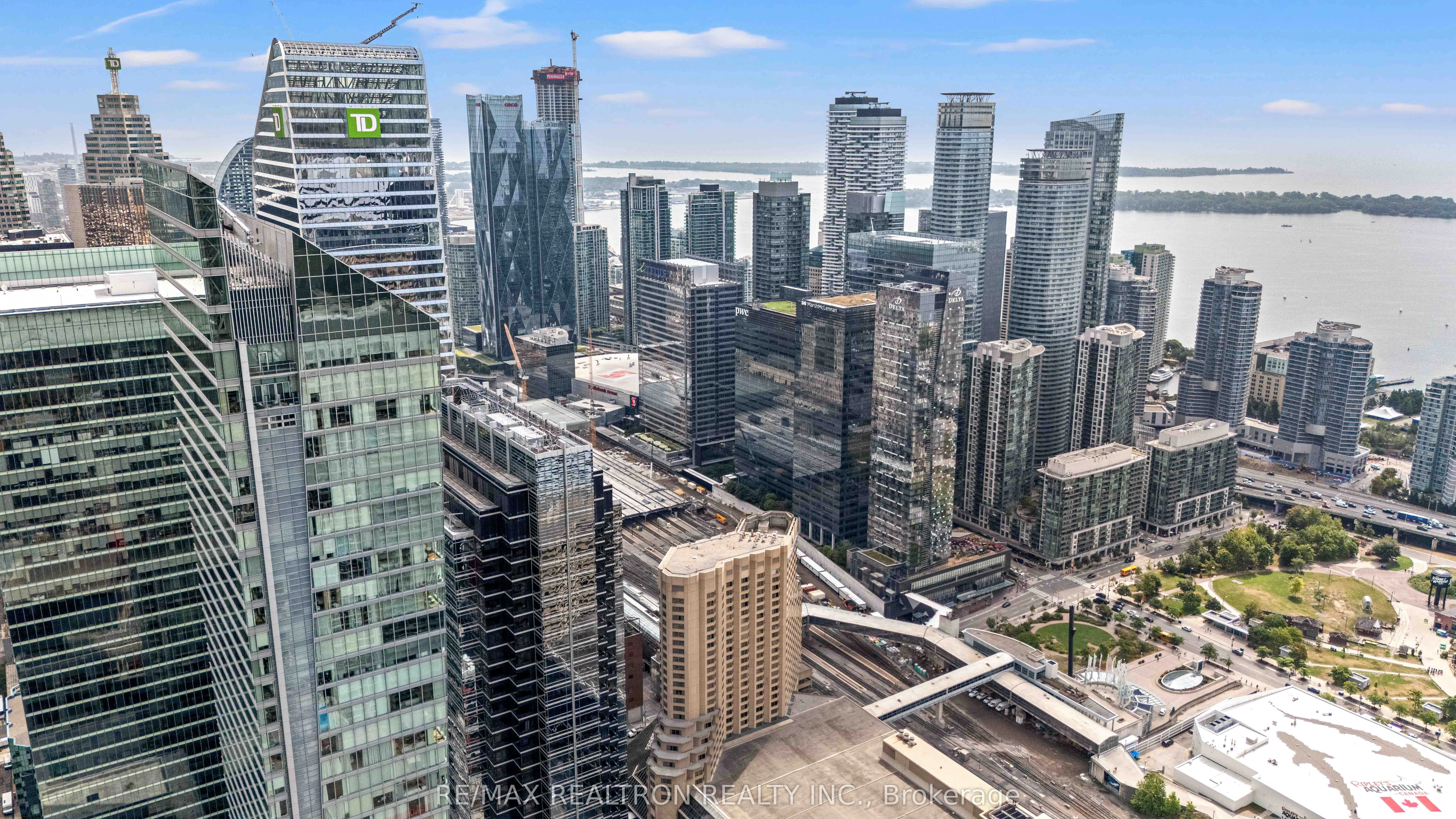 300 Front Street W, #2603