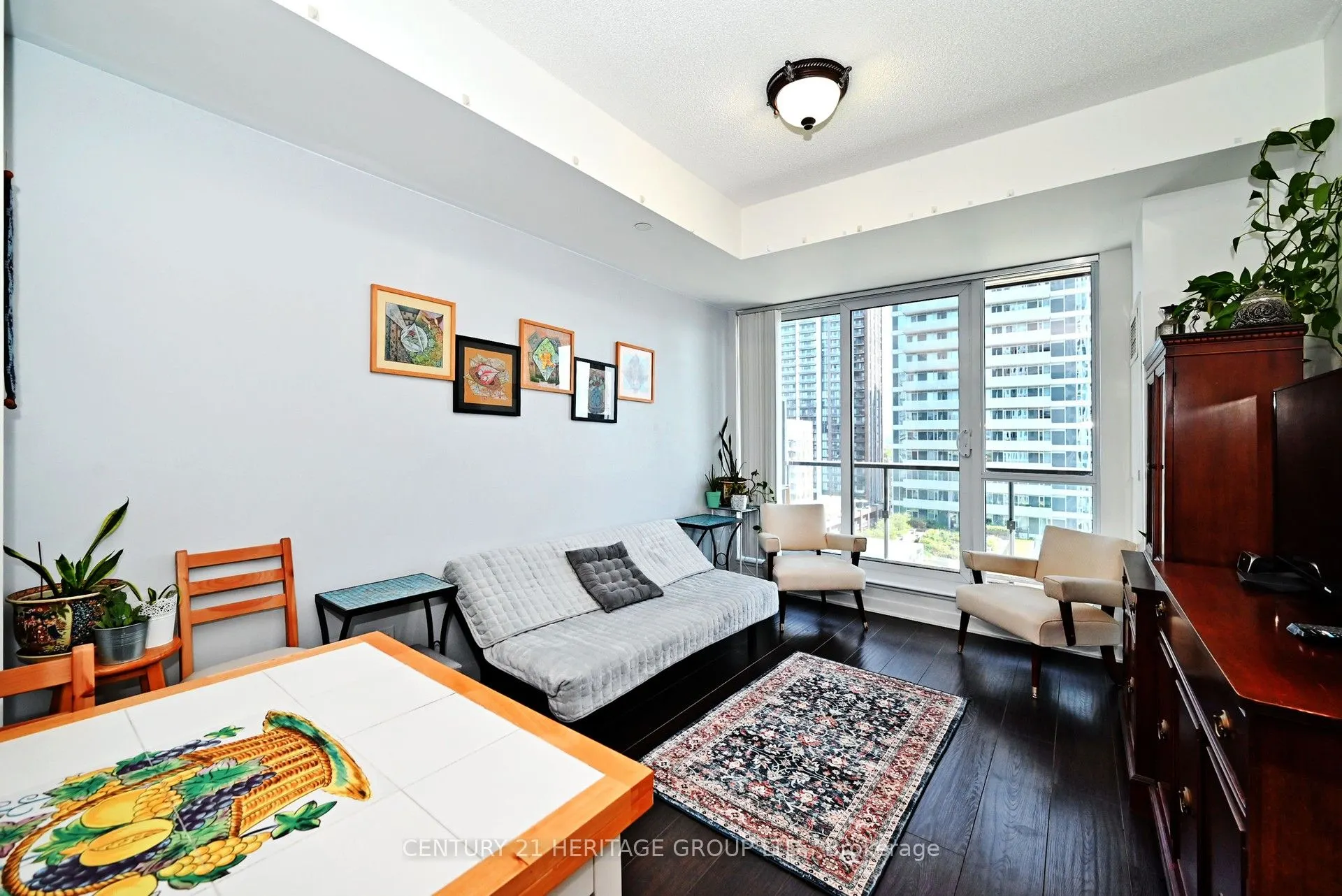 170 Sumach Street, #1201