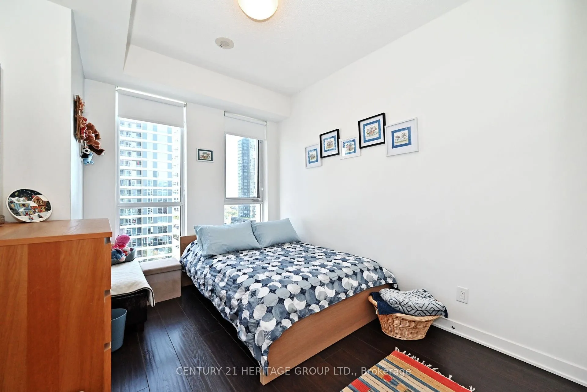 170 Sumach Street, #1201