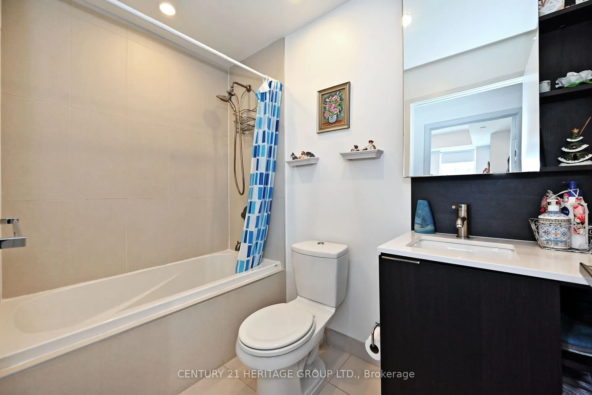 170 Sumach Street, #1201
