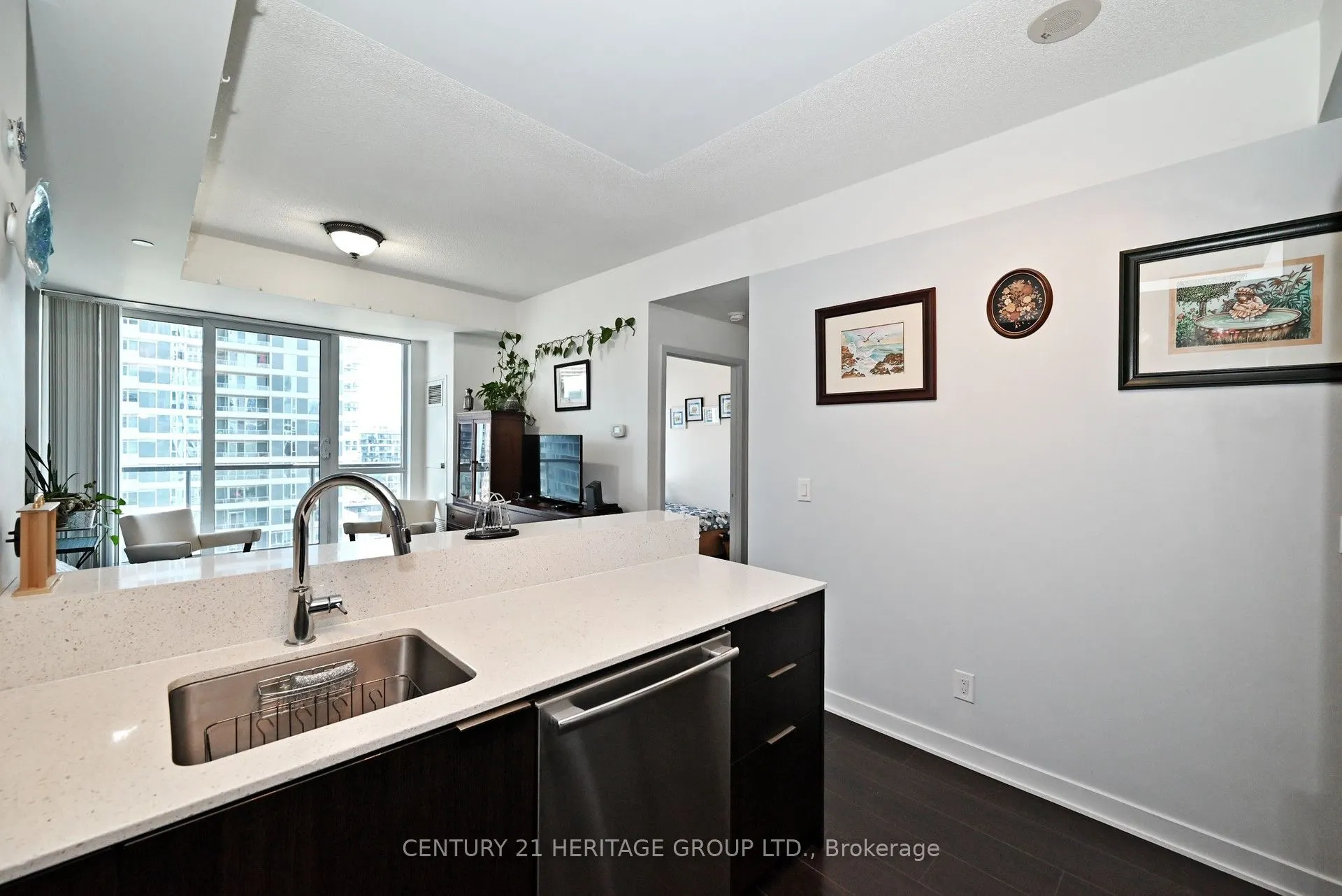 170 Sumach Street, #1201
