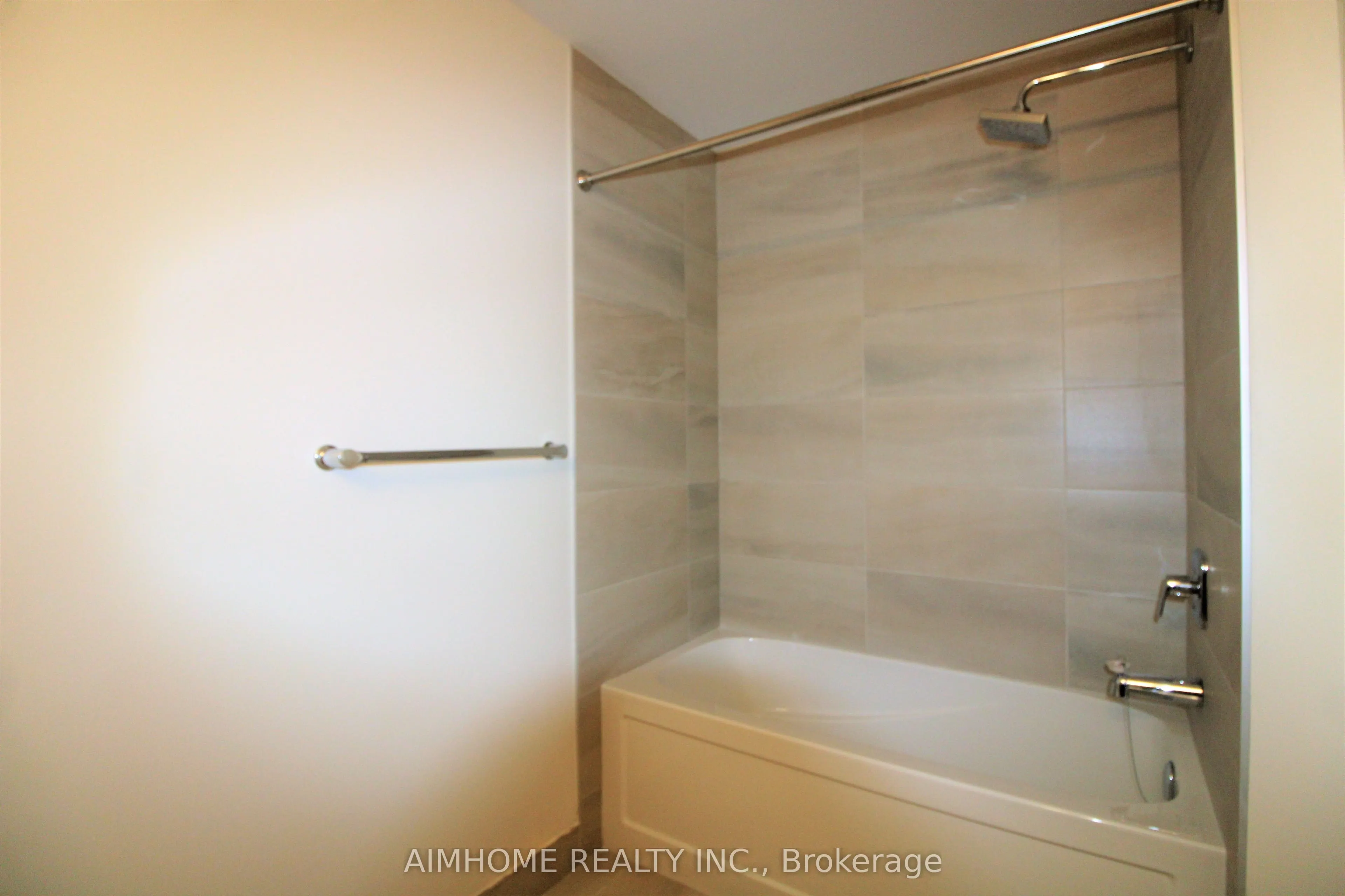 188 Fairview Mall Drive, #2012
