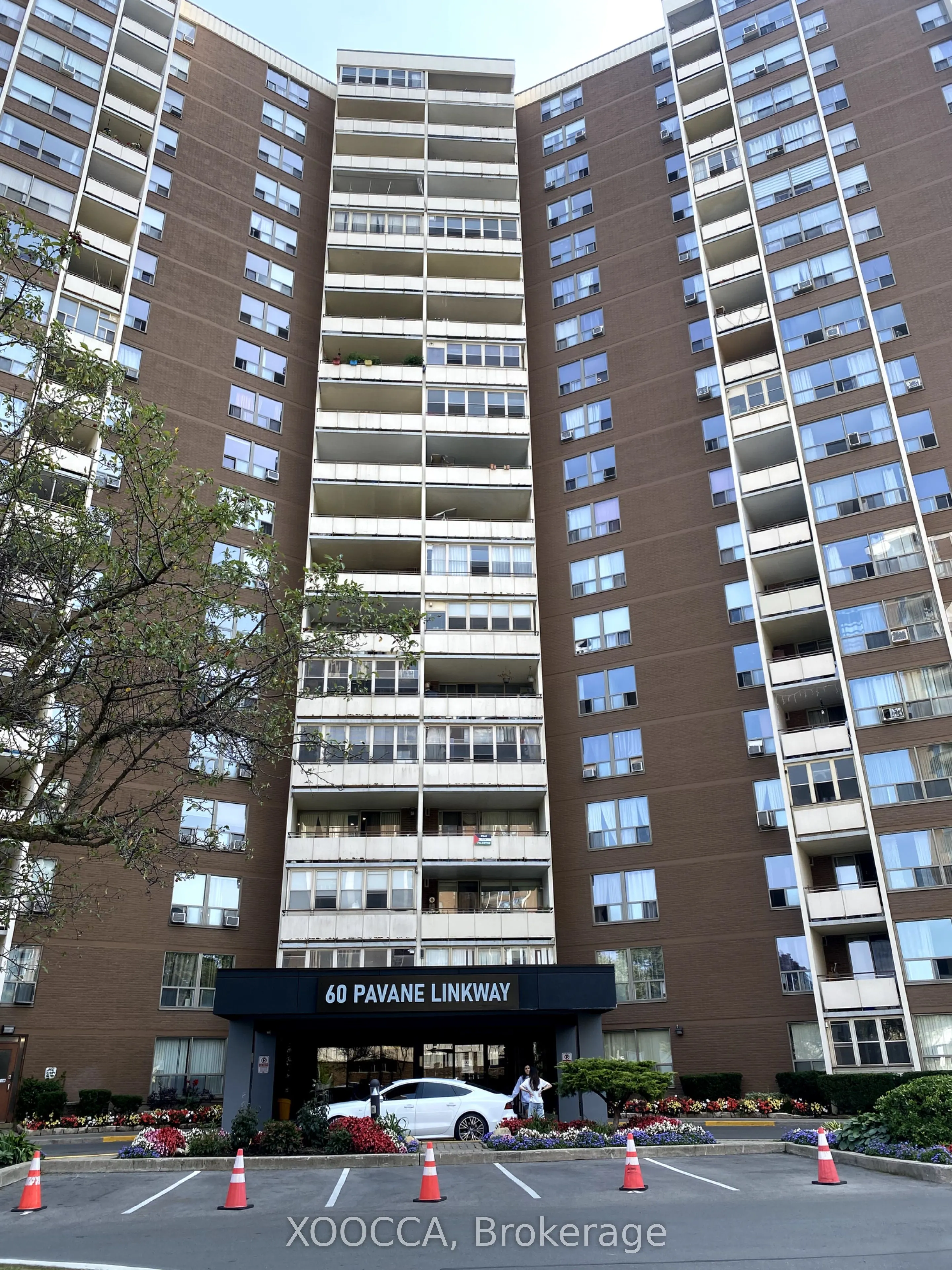 60 Pavane Link Way, #R2-2