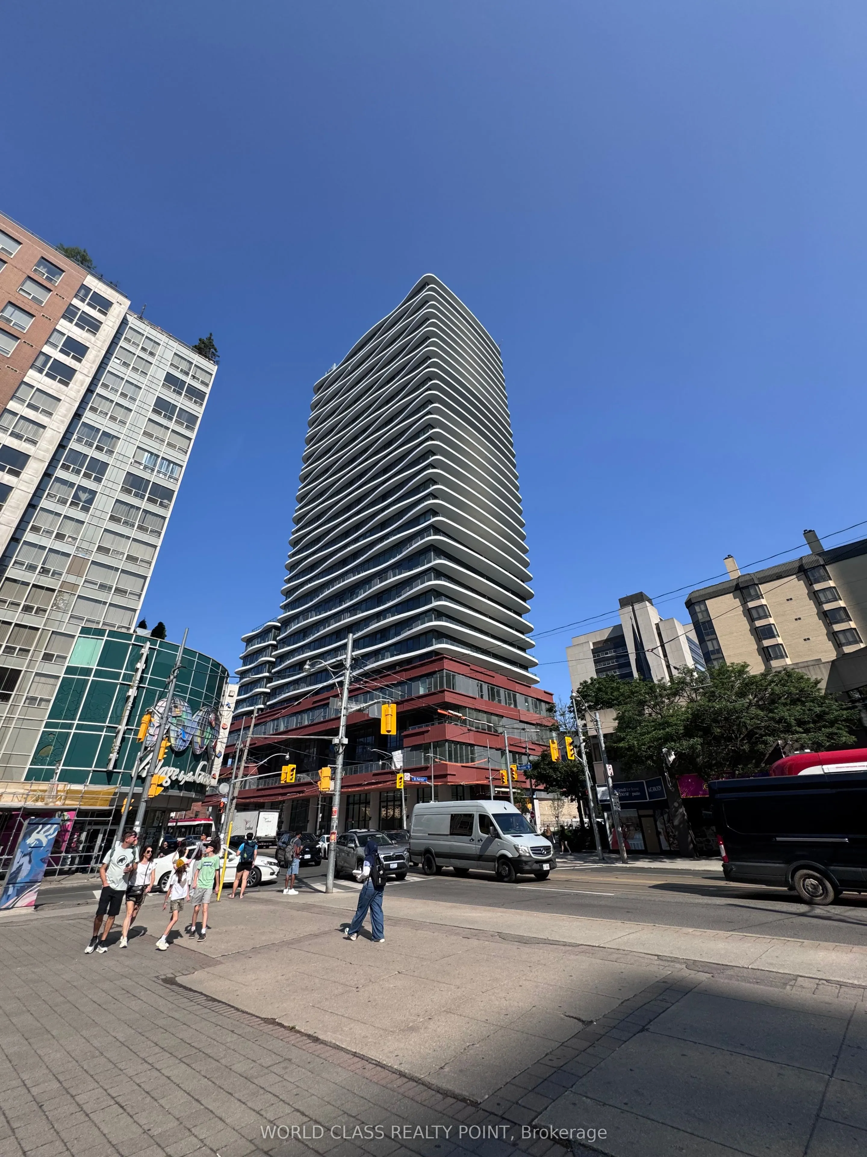 280 Dundas Street W, #2012