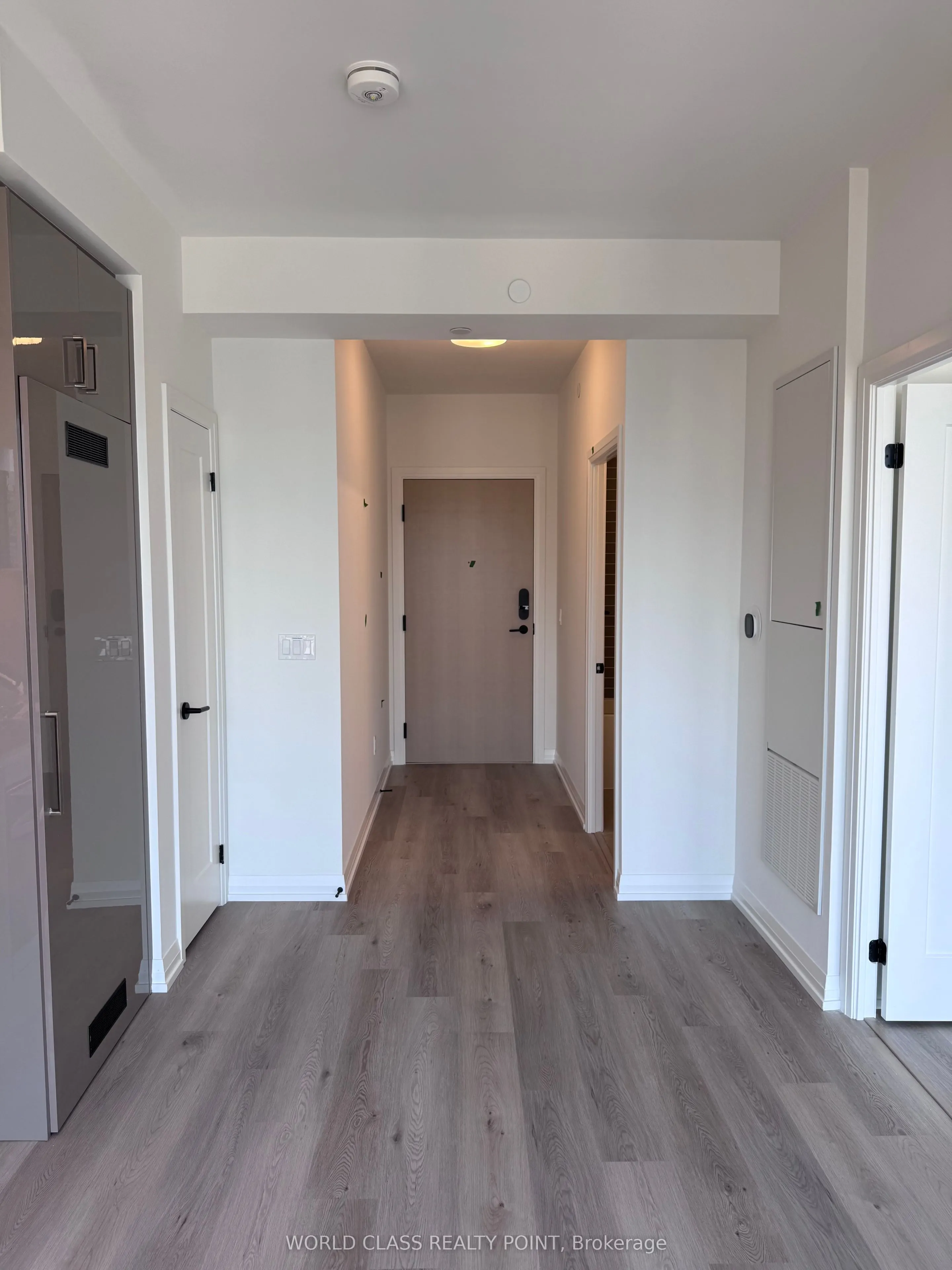 280 Dundas Street W, #2012