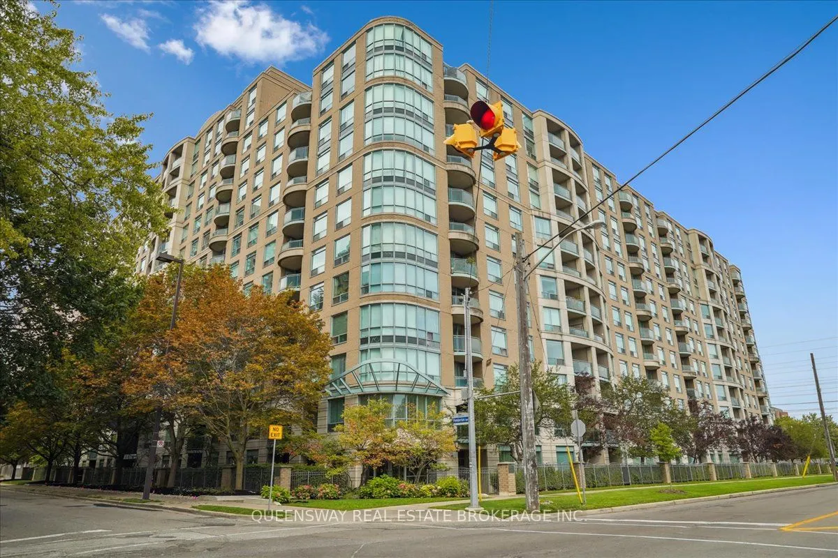 28 Pemberton Avenue, #200