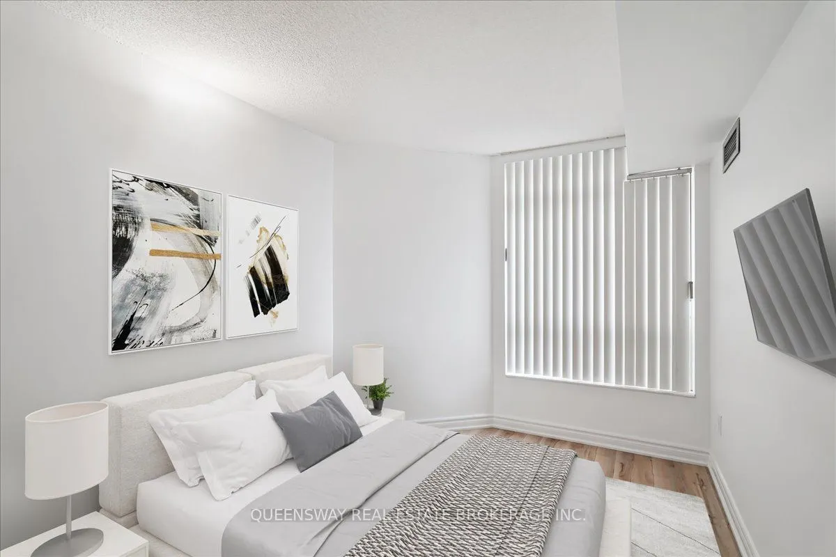 28 Pemberton Avenue, #200