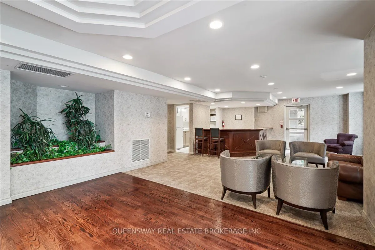 28 Pemberton Avenue, #200