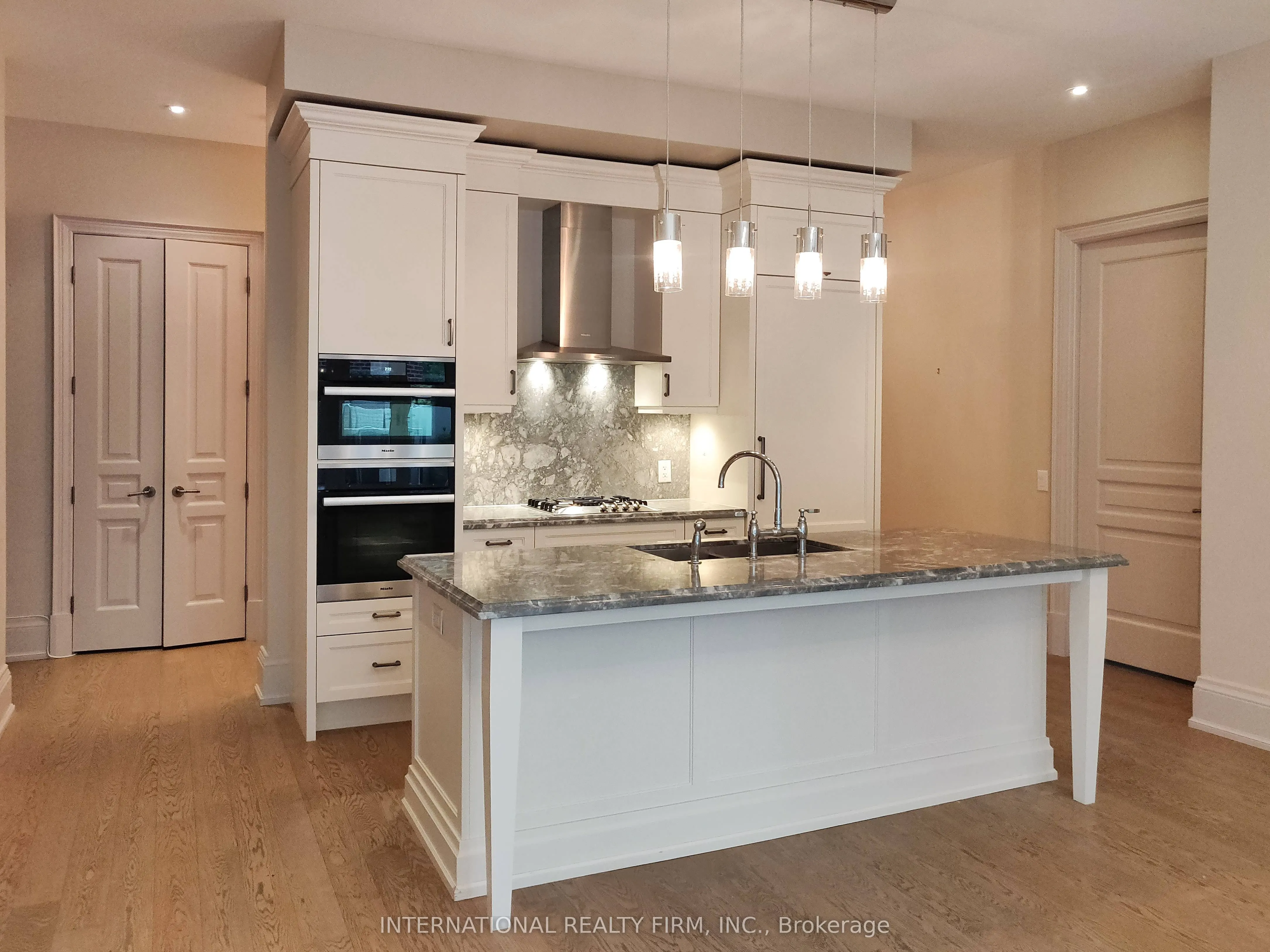 133 Hazelton Avenue, #204