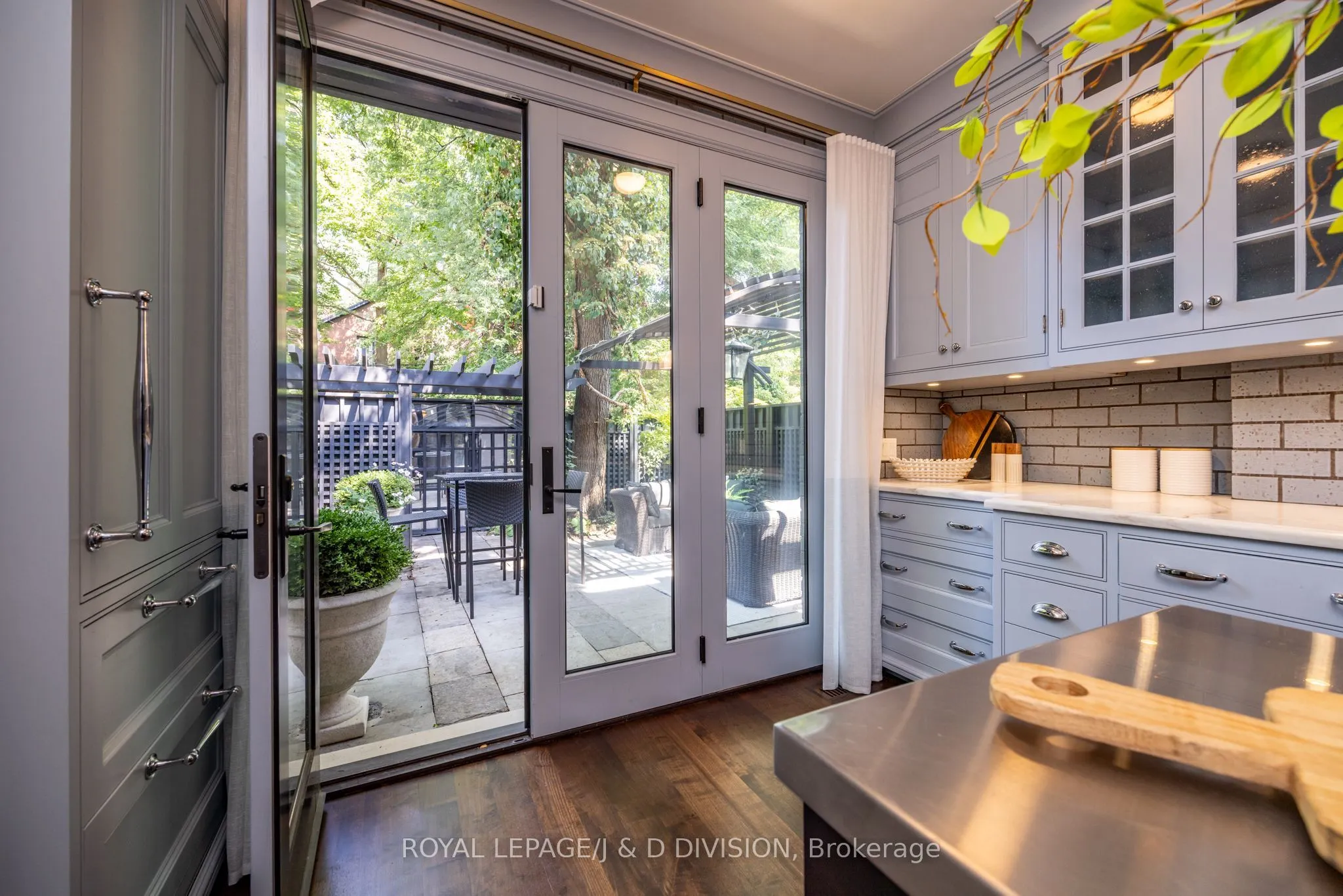 36 Boswell Avenue