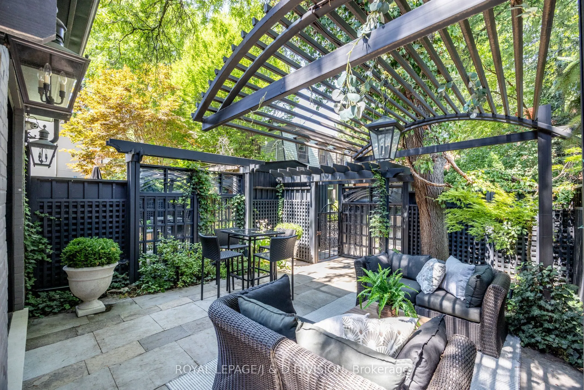 36 Boswell Avenue