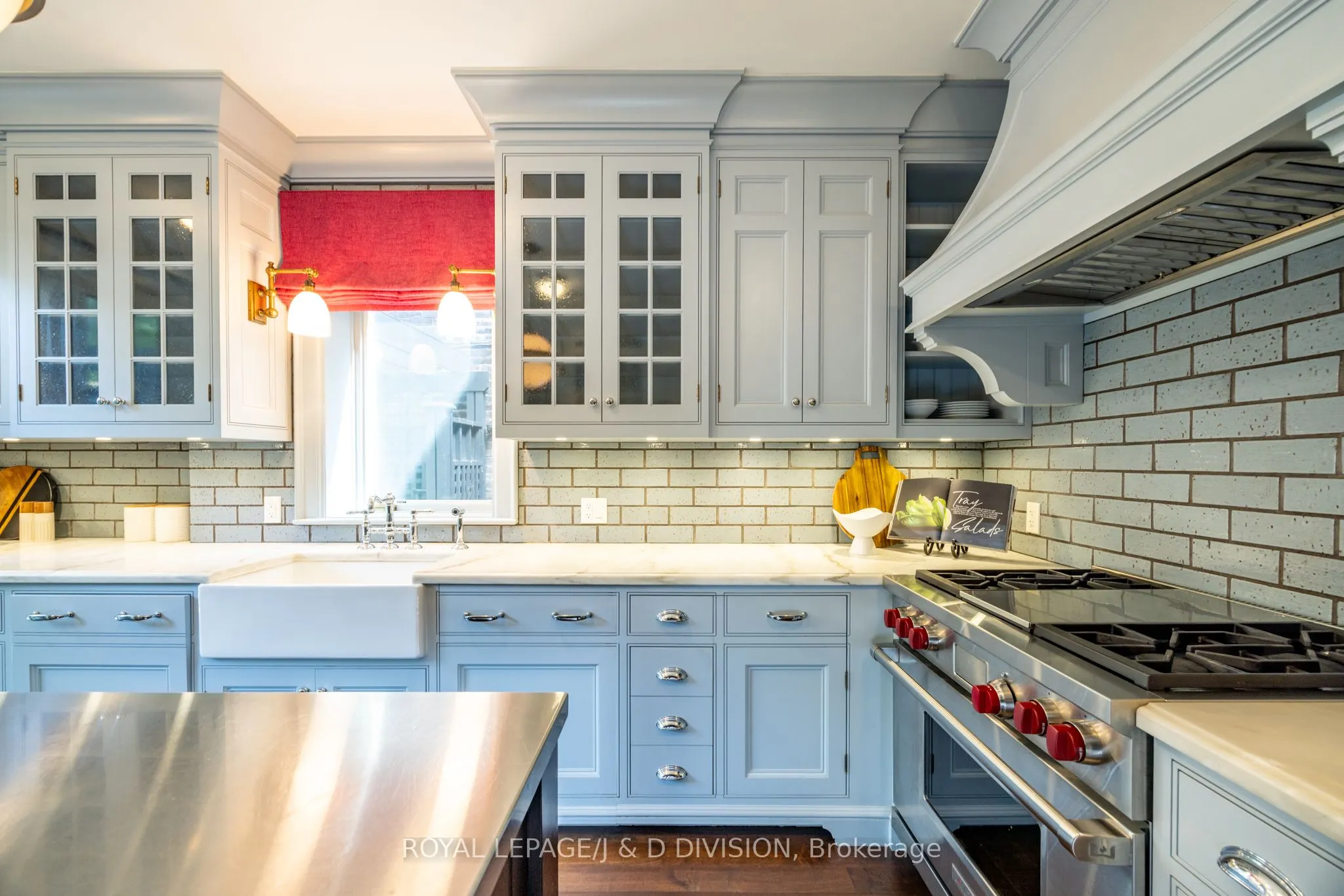 36 Boswell Avenue
