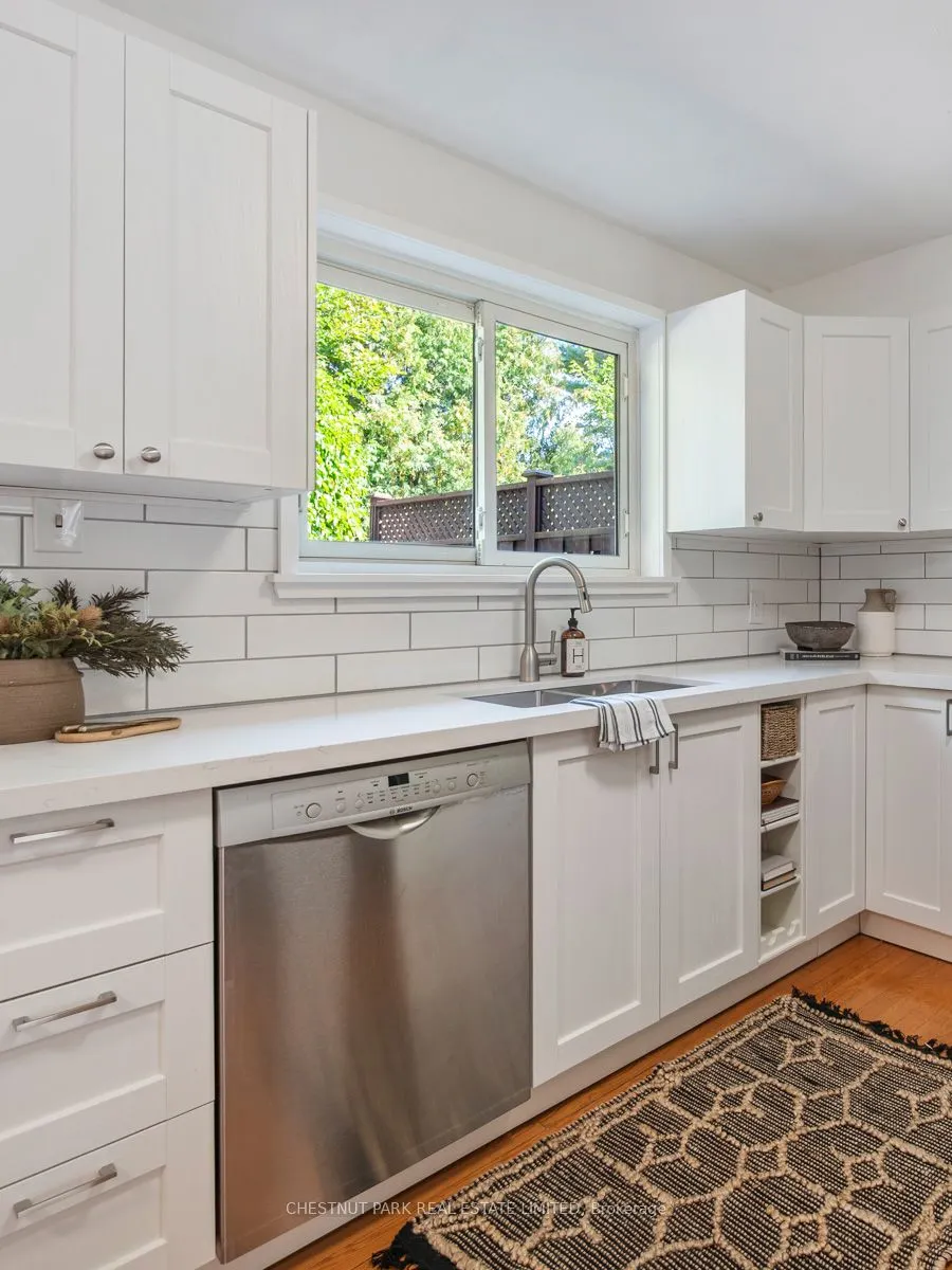 284 Hollyberry Trail