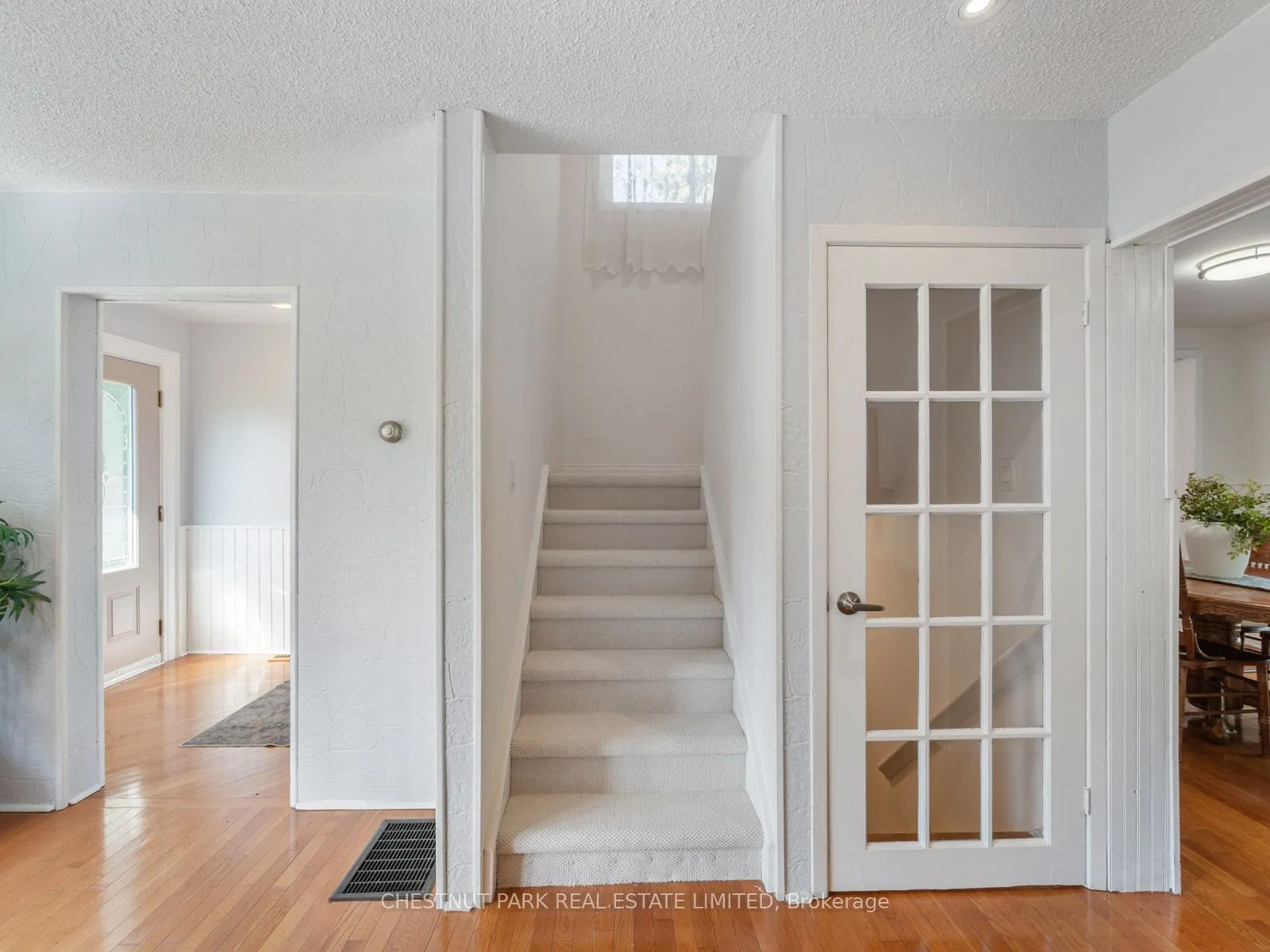 284 Hollyberry Trail