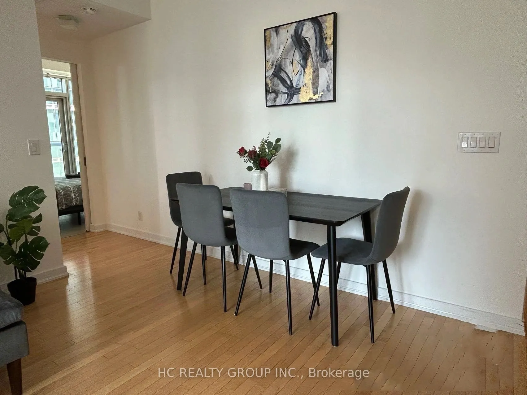 14 York Street, #808