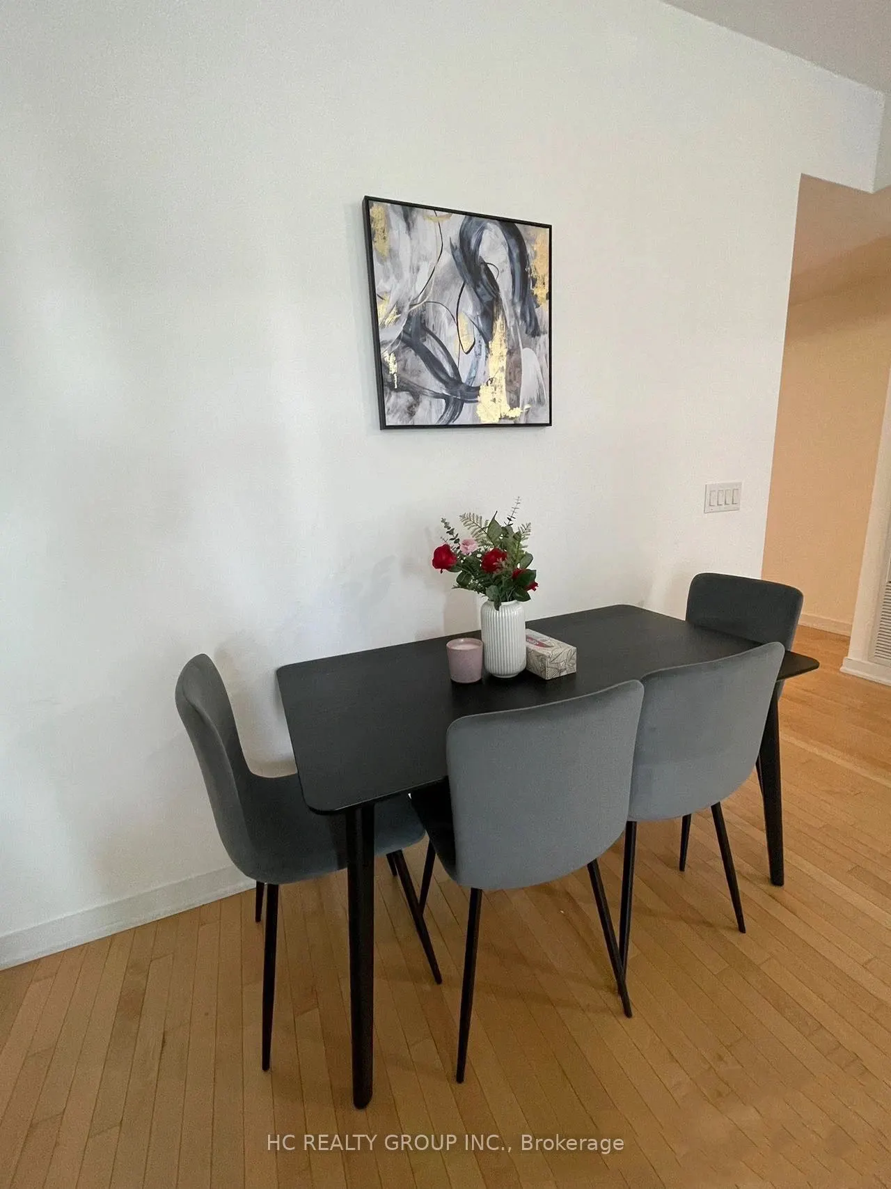 14 York Street, #808