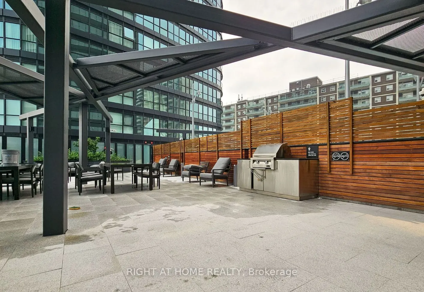 575 Bloor Street E, #1502