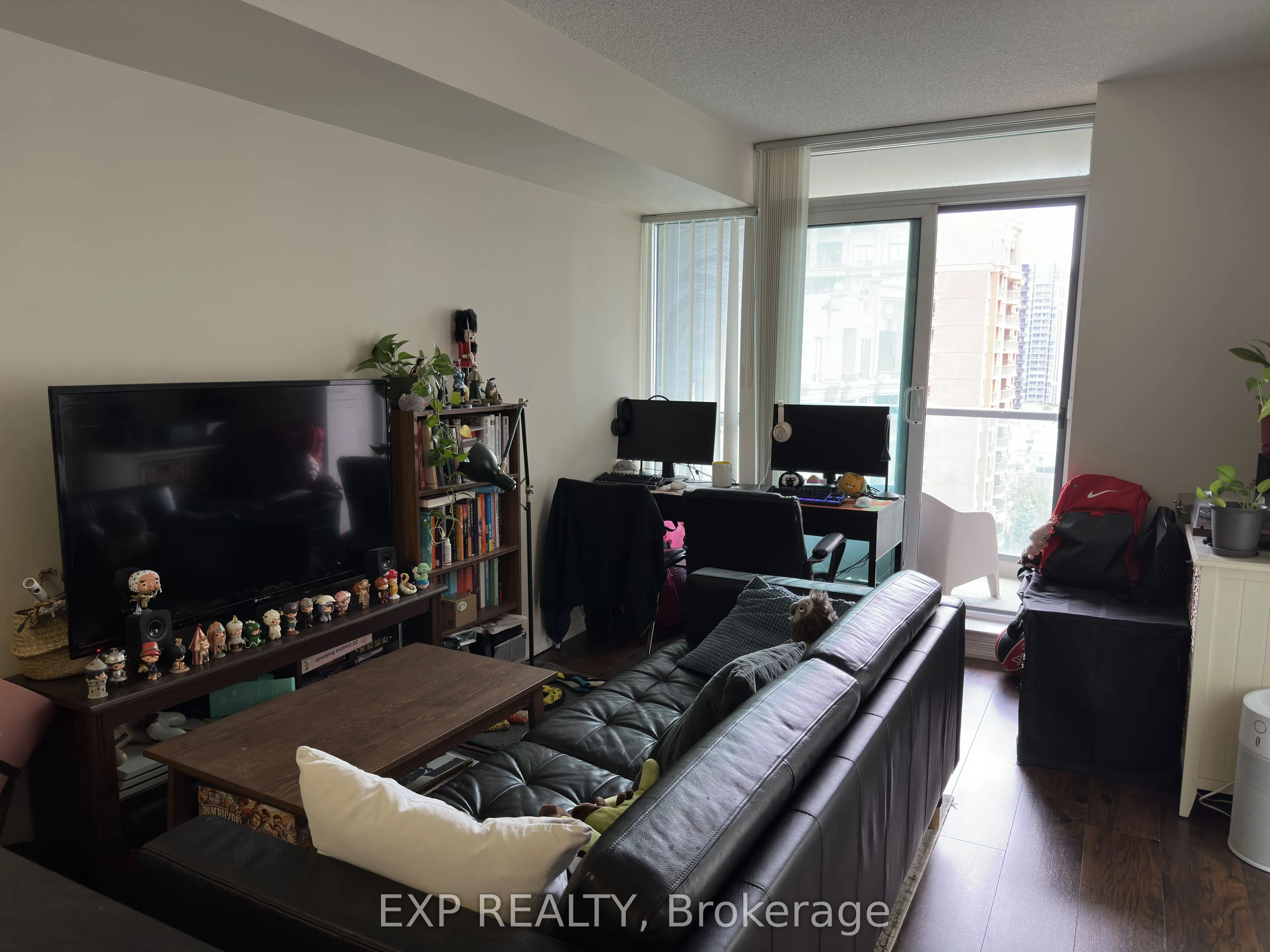 30 Harrison Garden Boulevard, #1101
