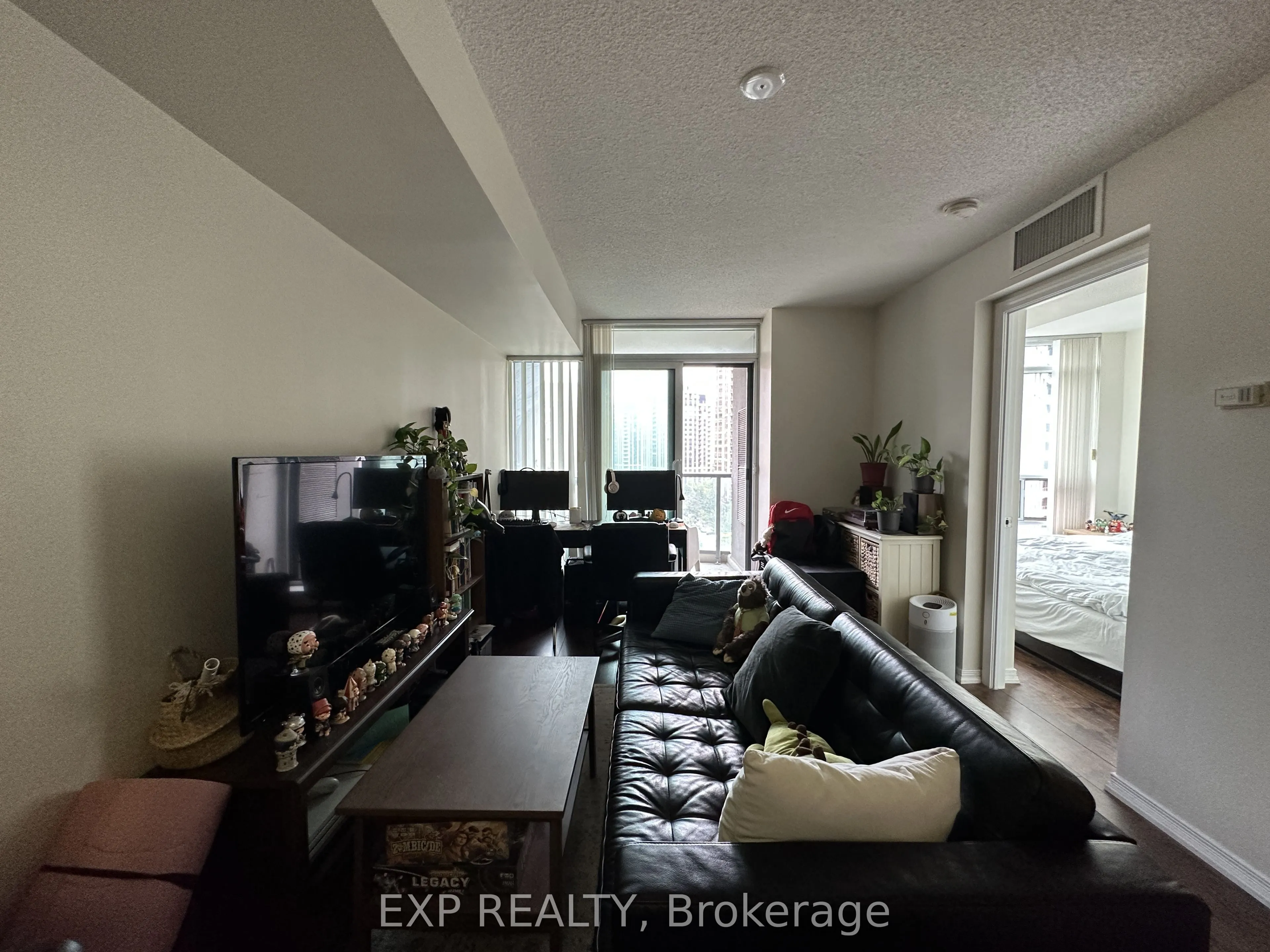 30 Harrison Garden Boulevard, #1101