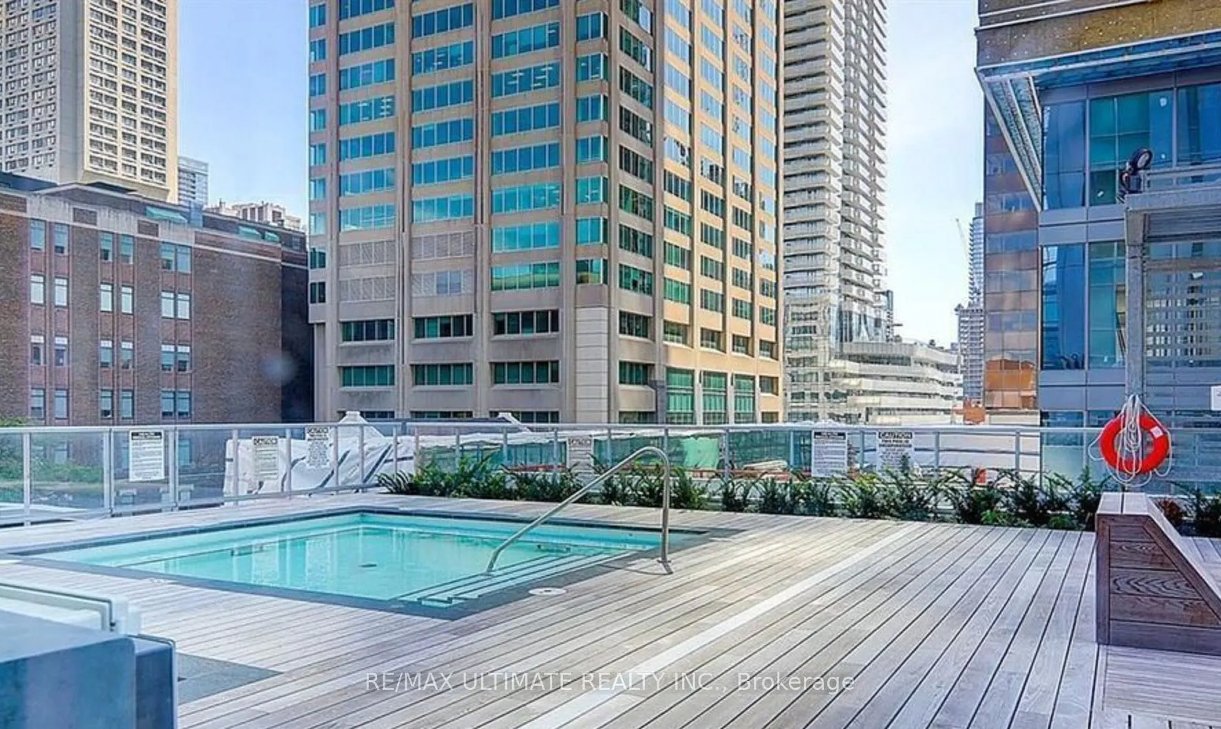 1 Yorkville Avenue, #1804