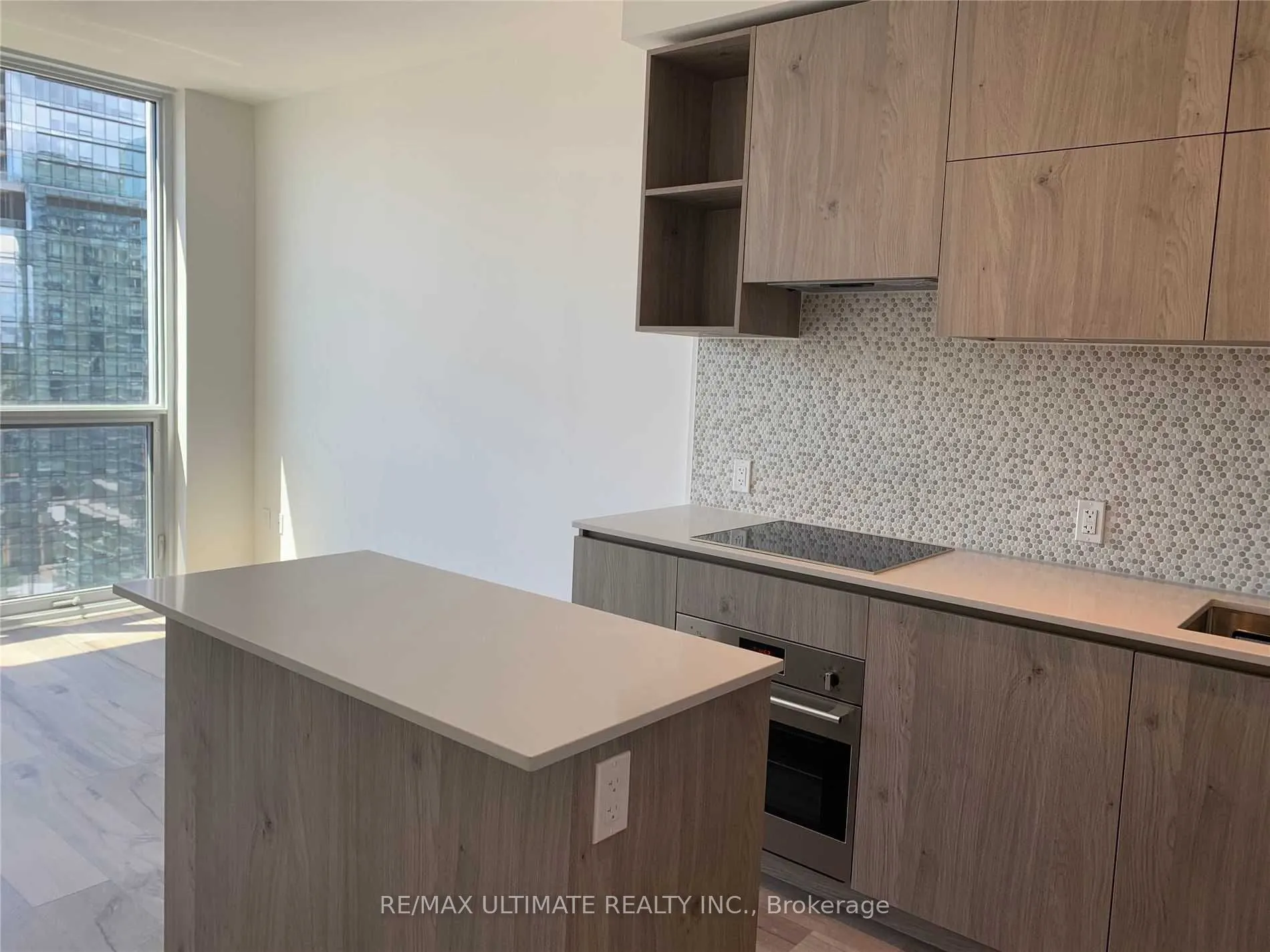 1 Yorkville Avenue, #1804