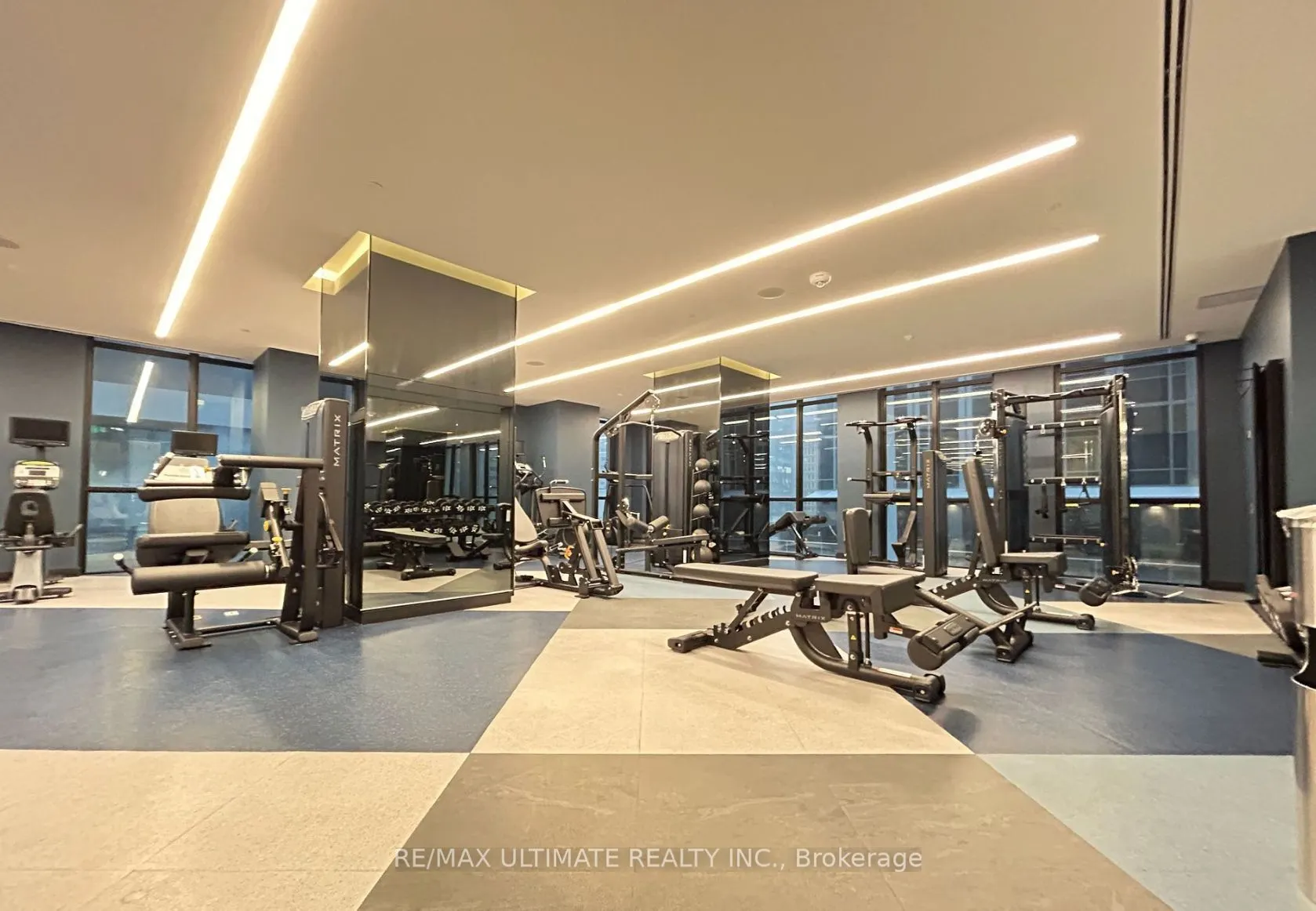 1 Yorkville Avenue, #1804