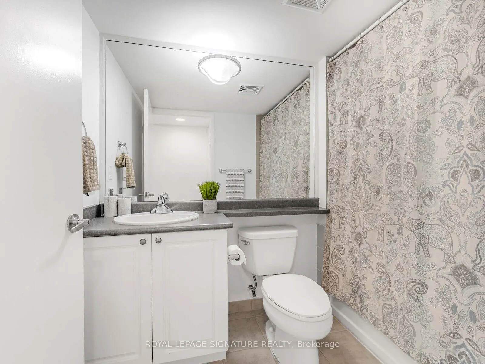 231 Fort York Boulevard, #610