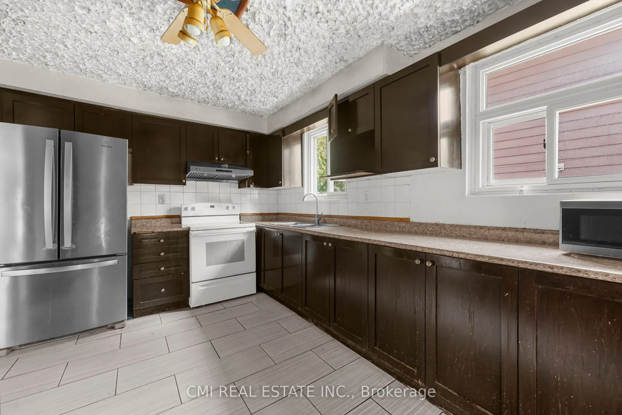50 Apache Trail