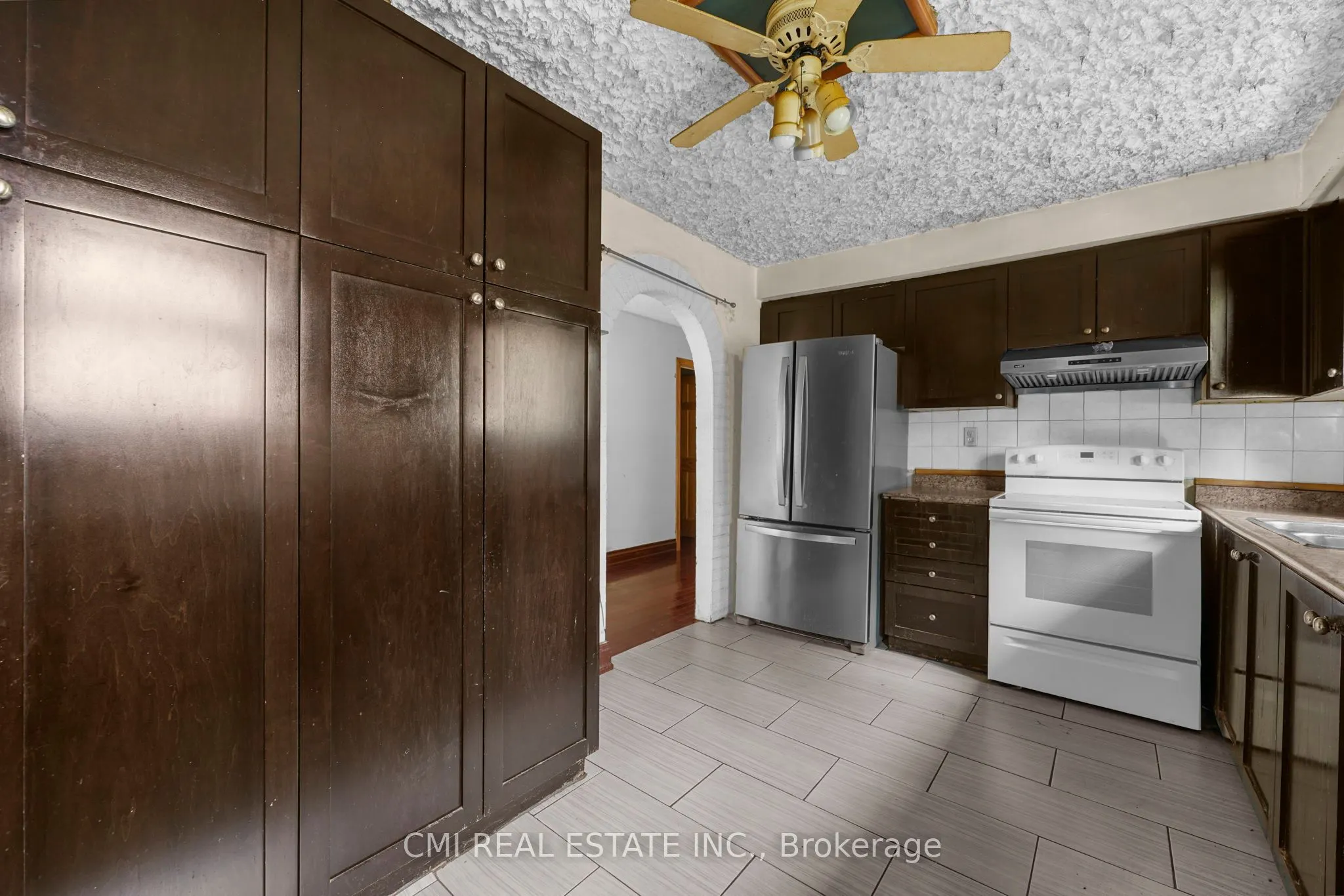 50 Apache Trail