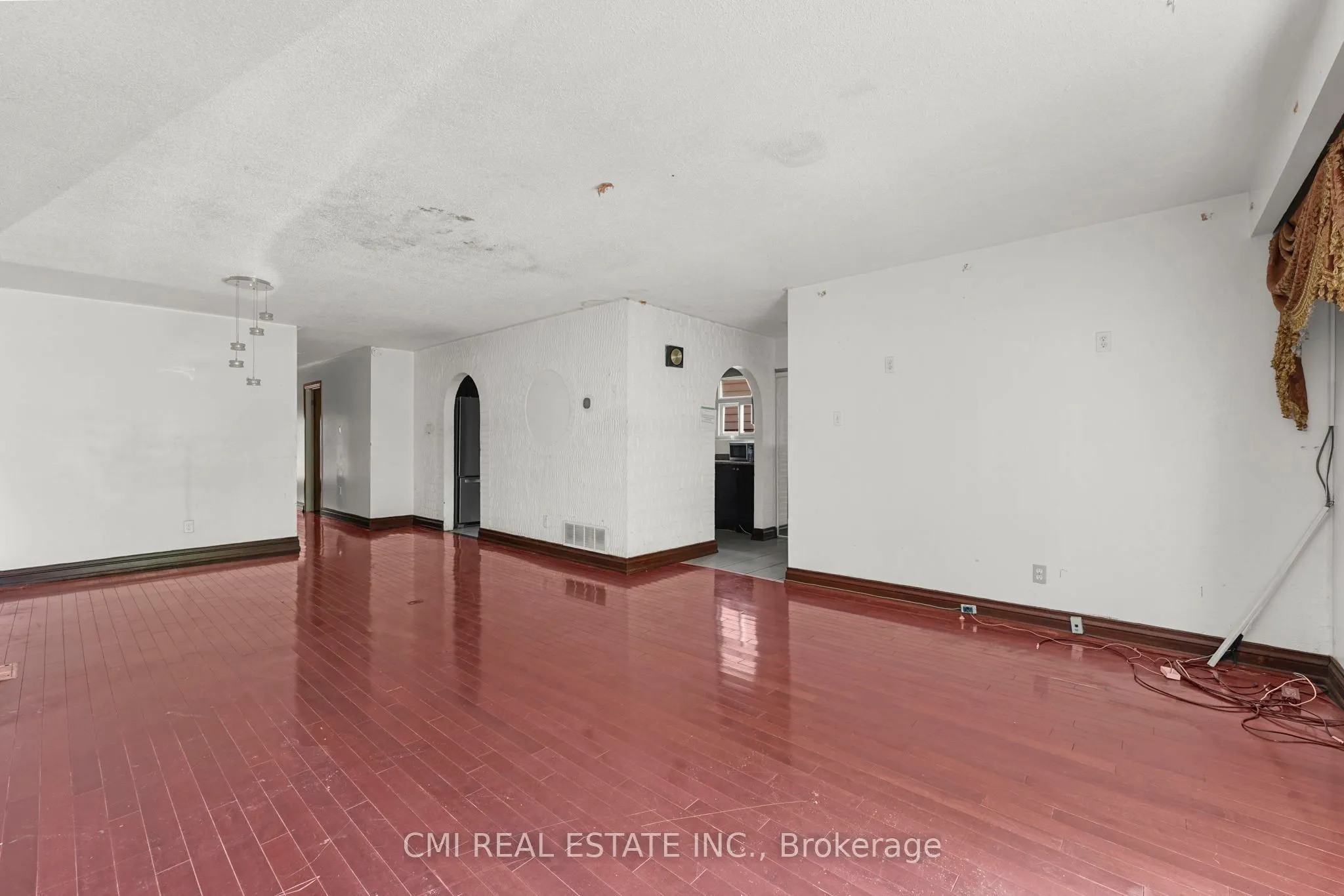 50 Apache Trail