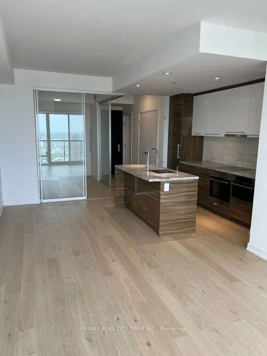 488 University Avenue, #4505