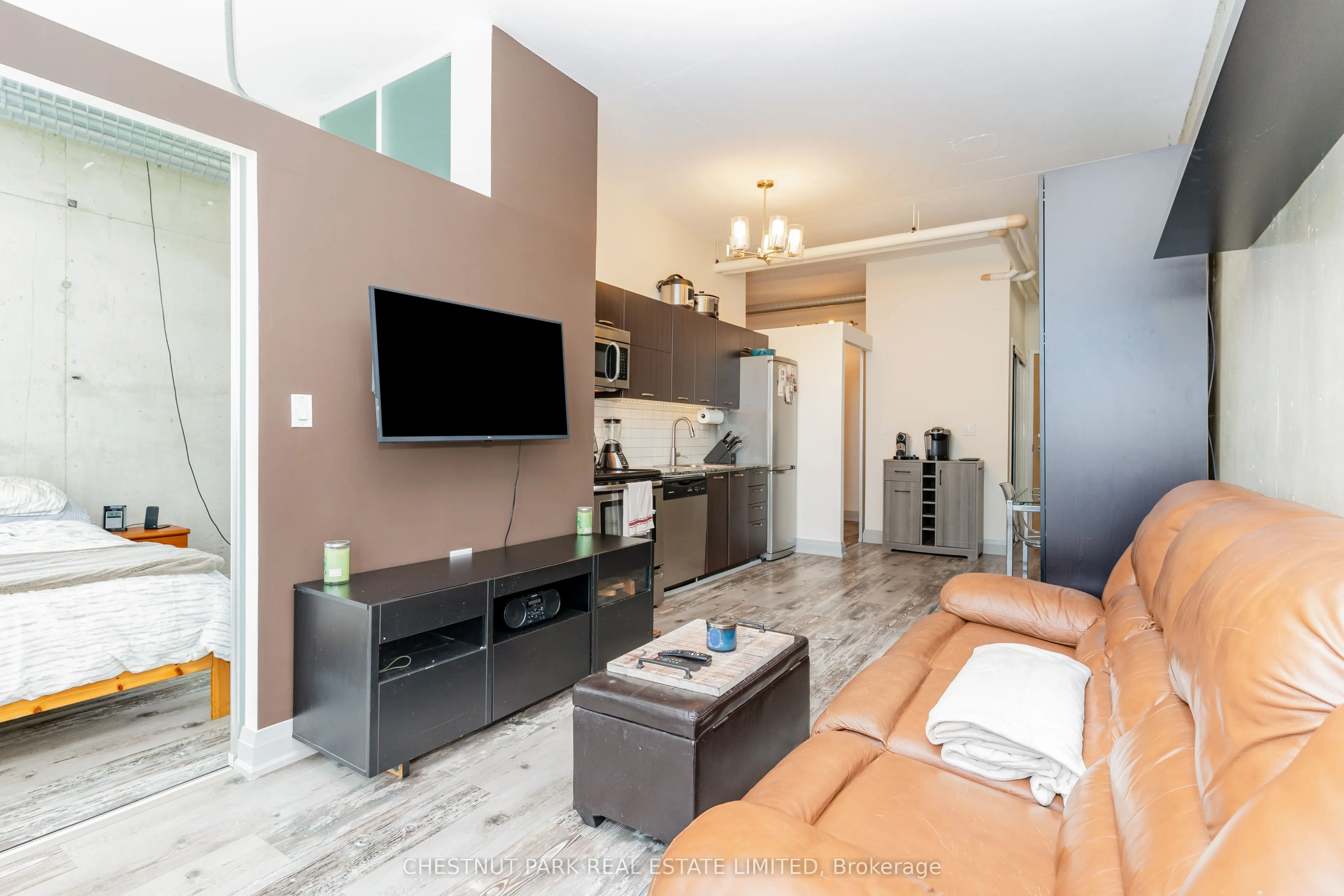 150 Sudbury Street, #828