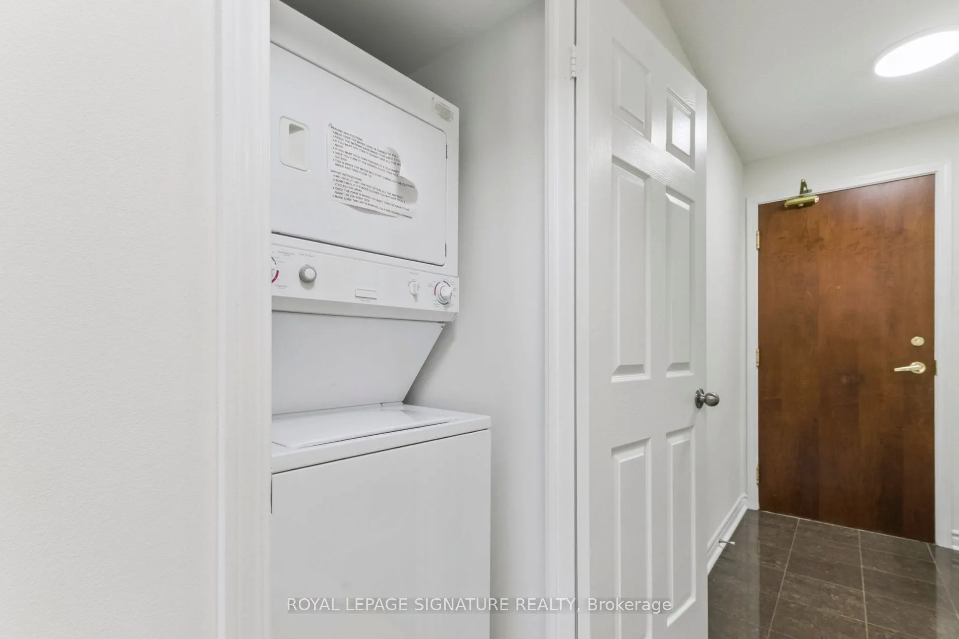 18 Kenaston Gardens, #1307