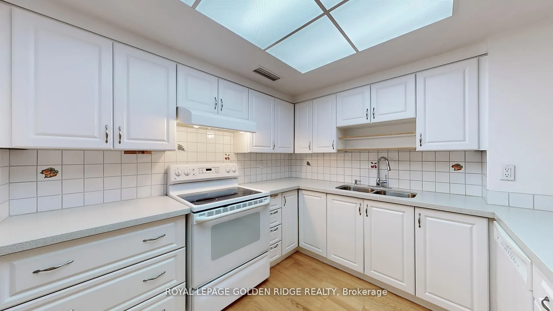 65 Spring Garden Avenue, #304