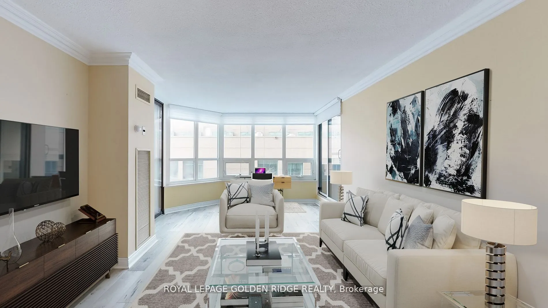65 Spring Garden Avenue, #304