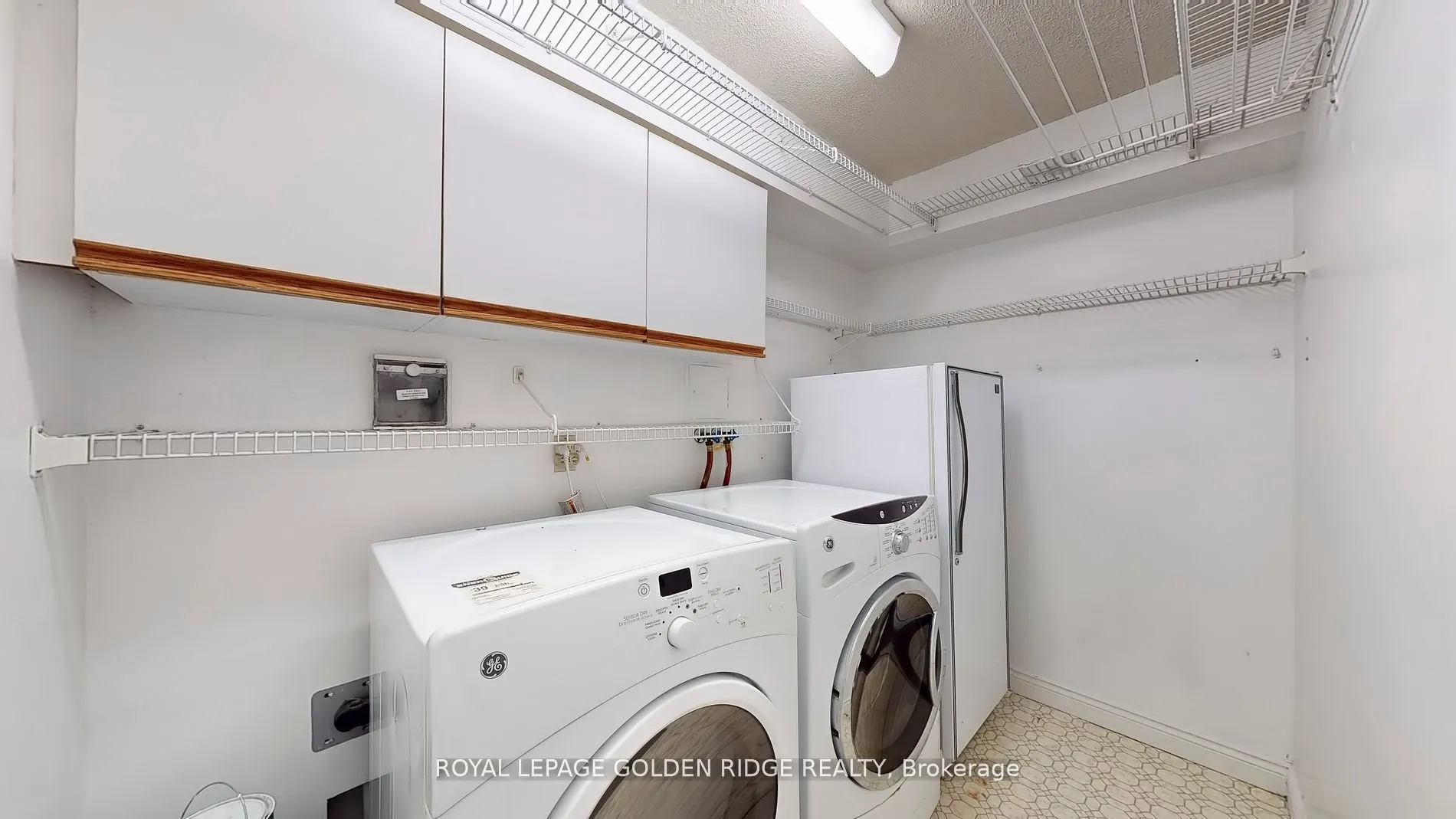 65 Spring Garden Avenue, #304