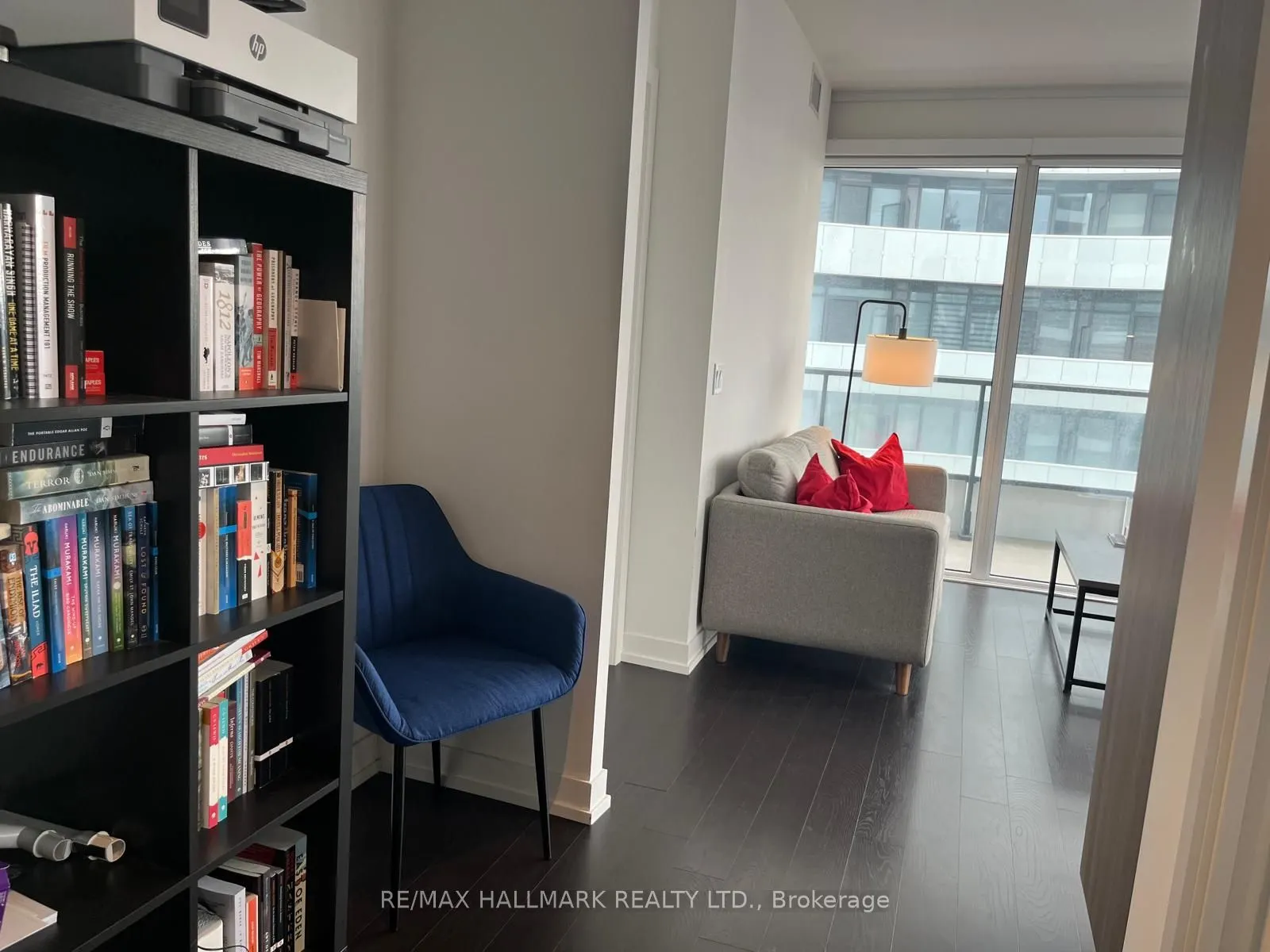 85 Wood Street, #4003