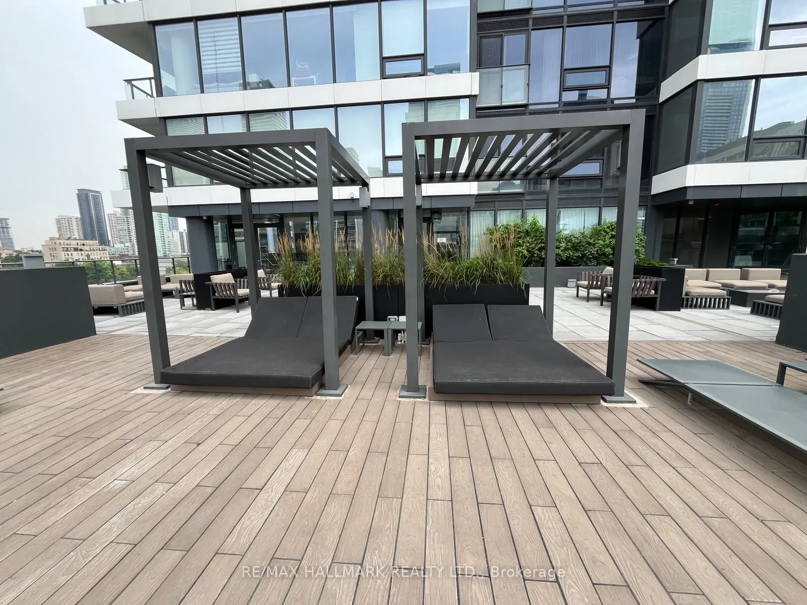 85 Wood Street, #4003
