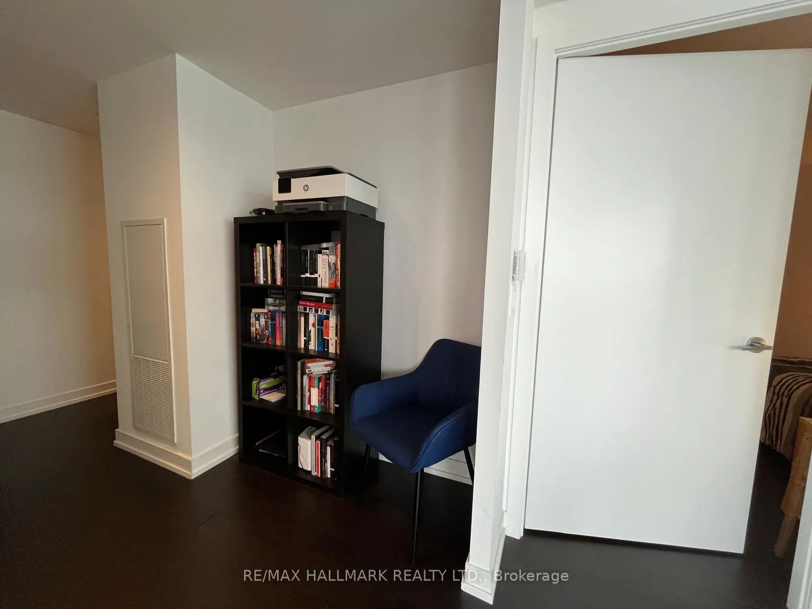 85 Wood Street, #4003