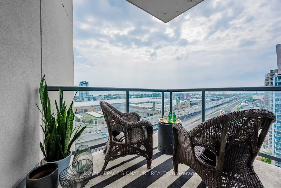 51 East Liberty Street, #1513