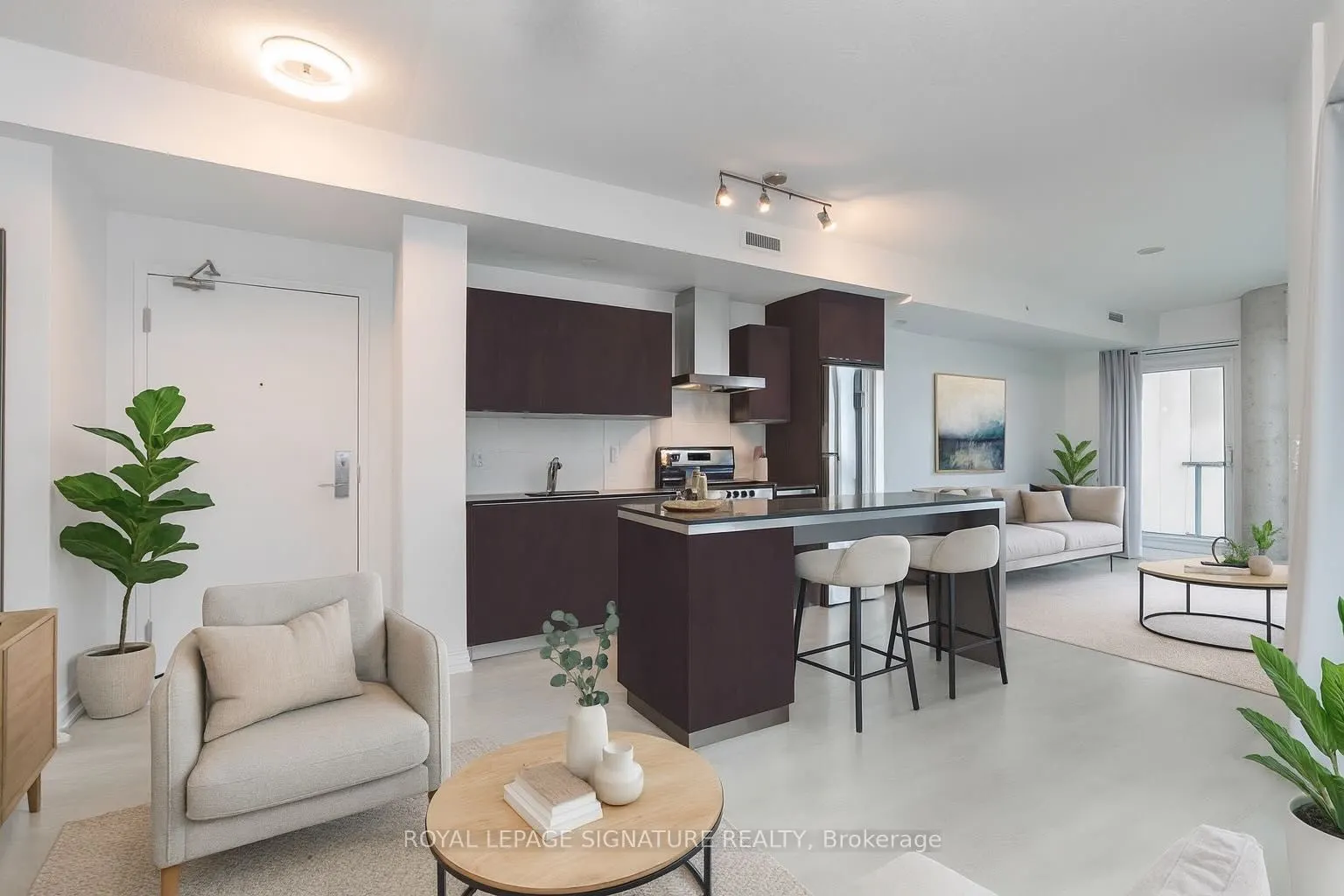 51 East Liberty Street, #1513