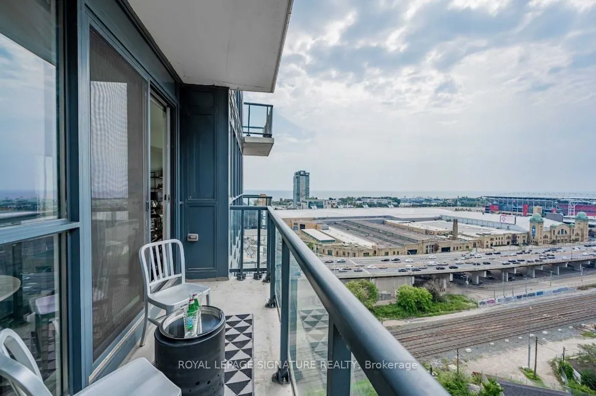 51 East Liberty Street, #1513