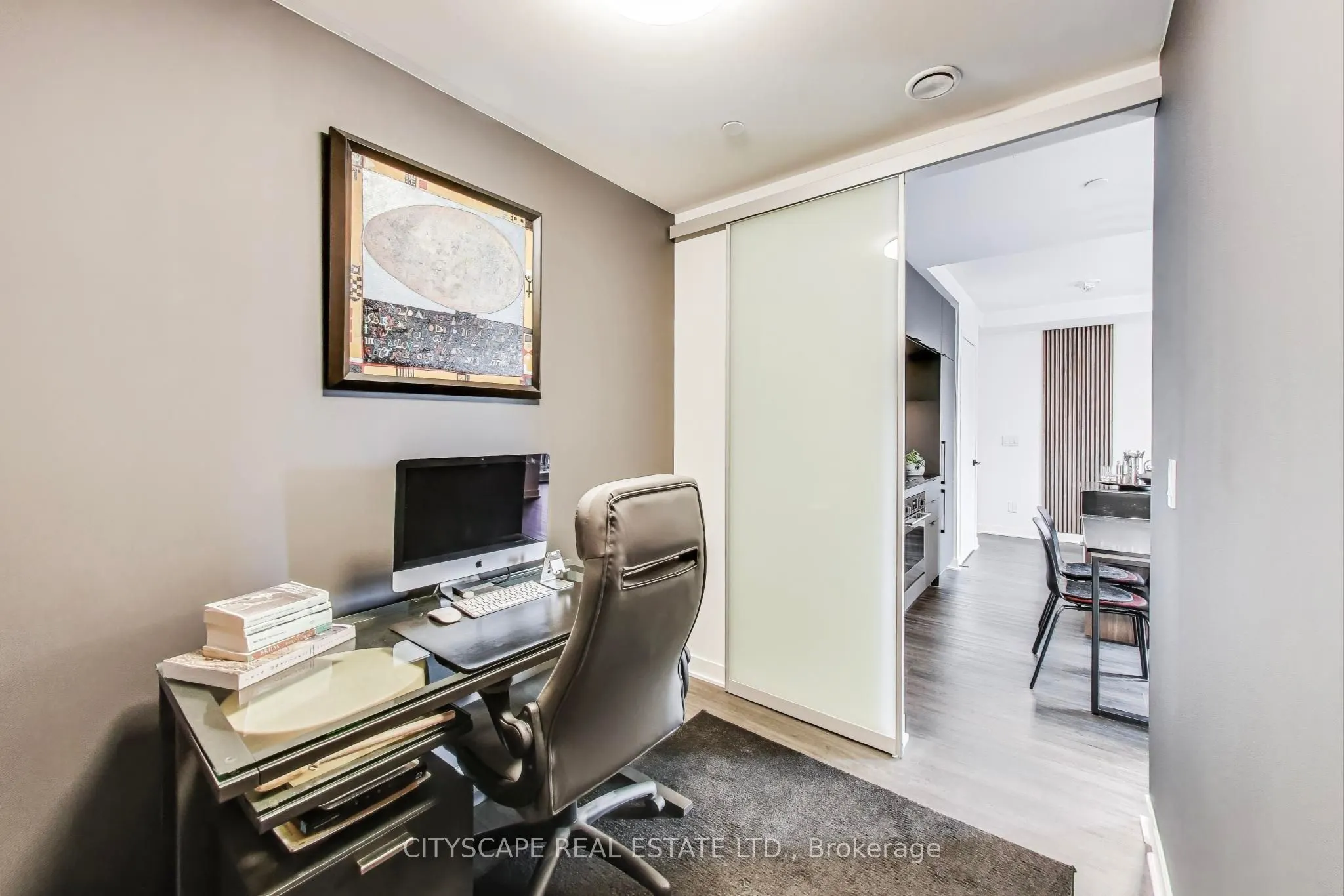 185 Alberta Avenue, #1210